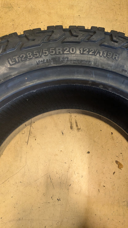 VENOM POWER TRAIL HUNTER R/T BSW LT 285 55 20 122/119R 10PLY SVPTHRT06