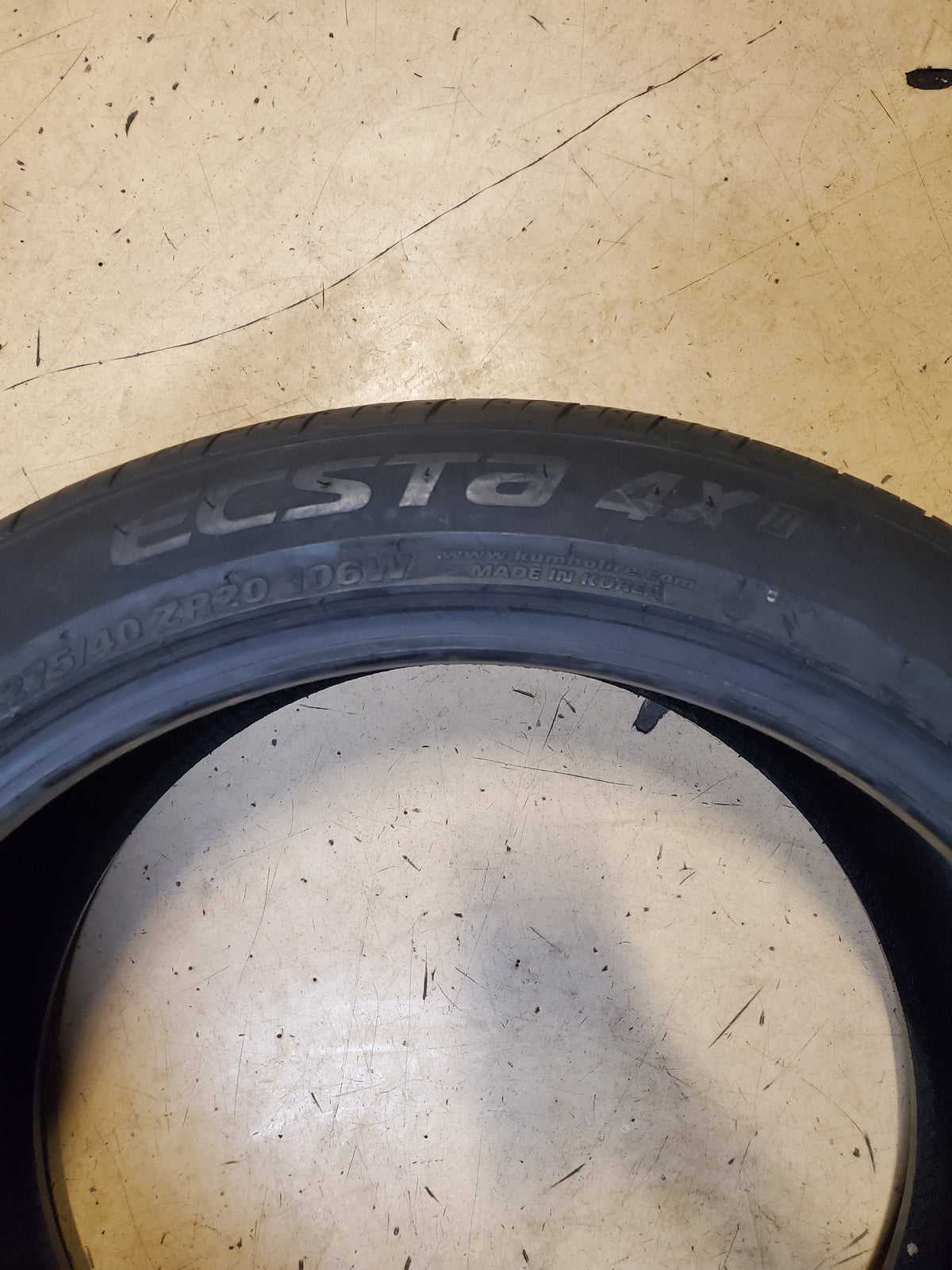 KUMHO ECSTA 4X II KU22 BSW P 275 40 20 106W XL UHP TIRE 2208423