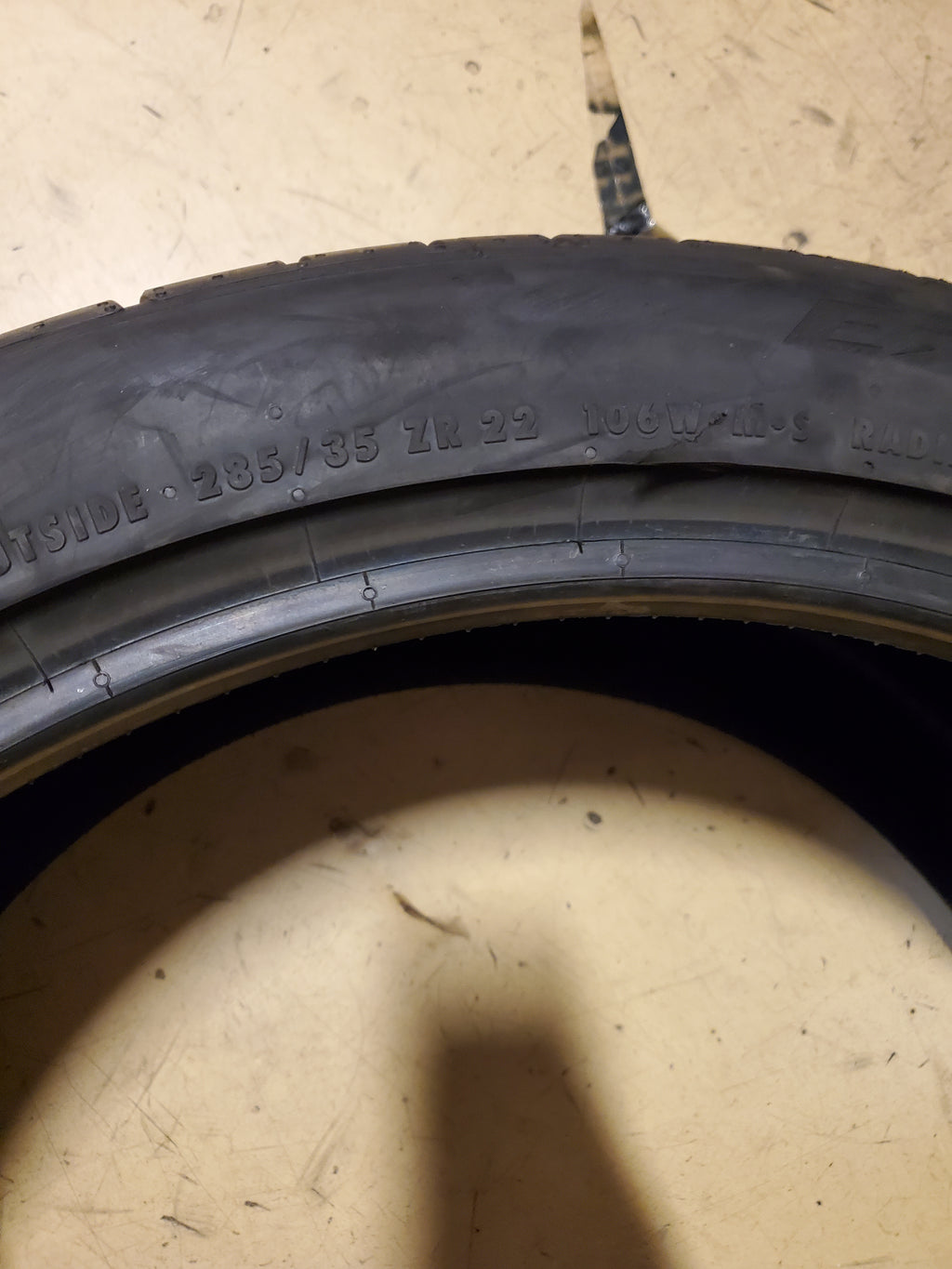 2 CONTINENTAL EXTREMECONTACT DWS06 PLUS P 285 35 22 106W XL TIRE 15573520000