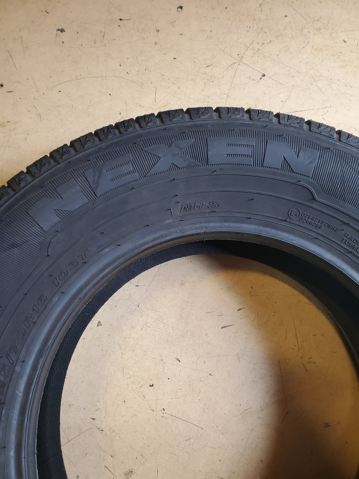 2 NEXEN ROADIAN HTX RH5 OWL P 225 70 16 103T HIGHWAY TIRE 12692NXK