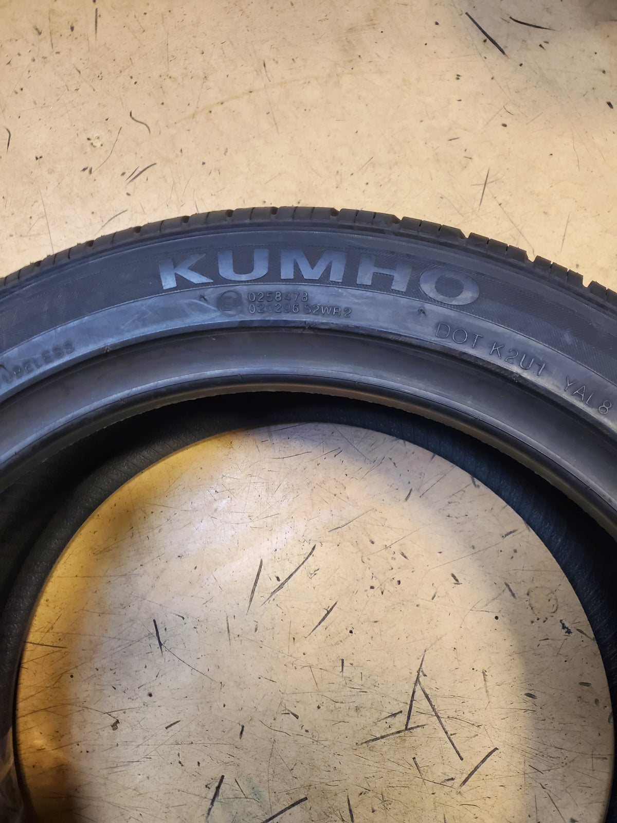NOS KUMHO SOLUS KH25 BSW P 225 45 17 91H ALL SEASON TIRE 2141103