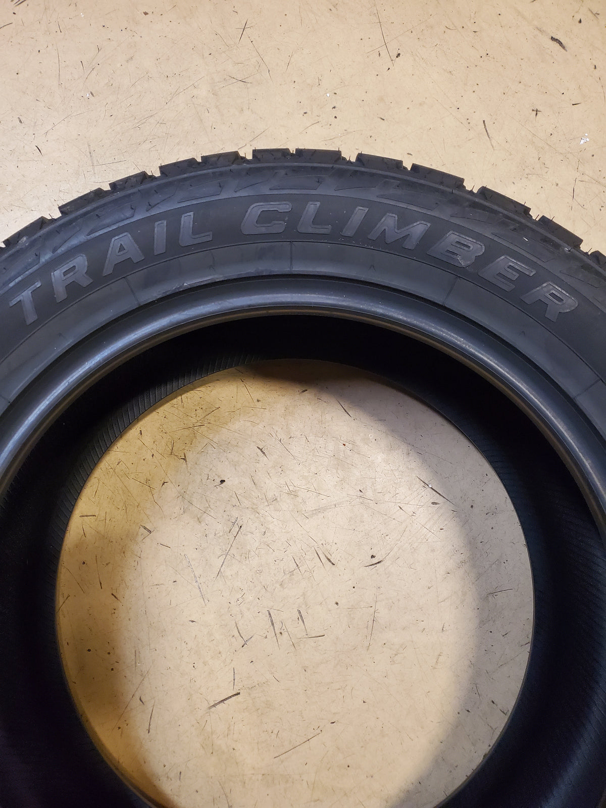 SUMMIT TRAIL CLIMBER AT BSW P 275 55 20 117H XL ALL TERRAIN TIRE 261520