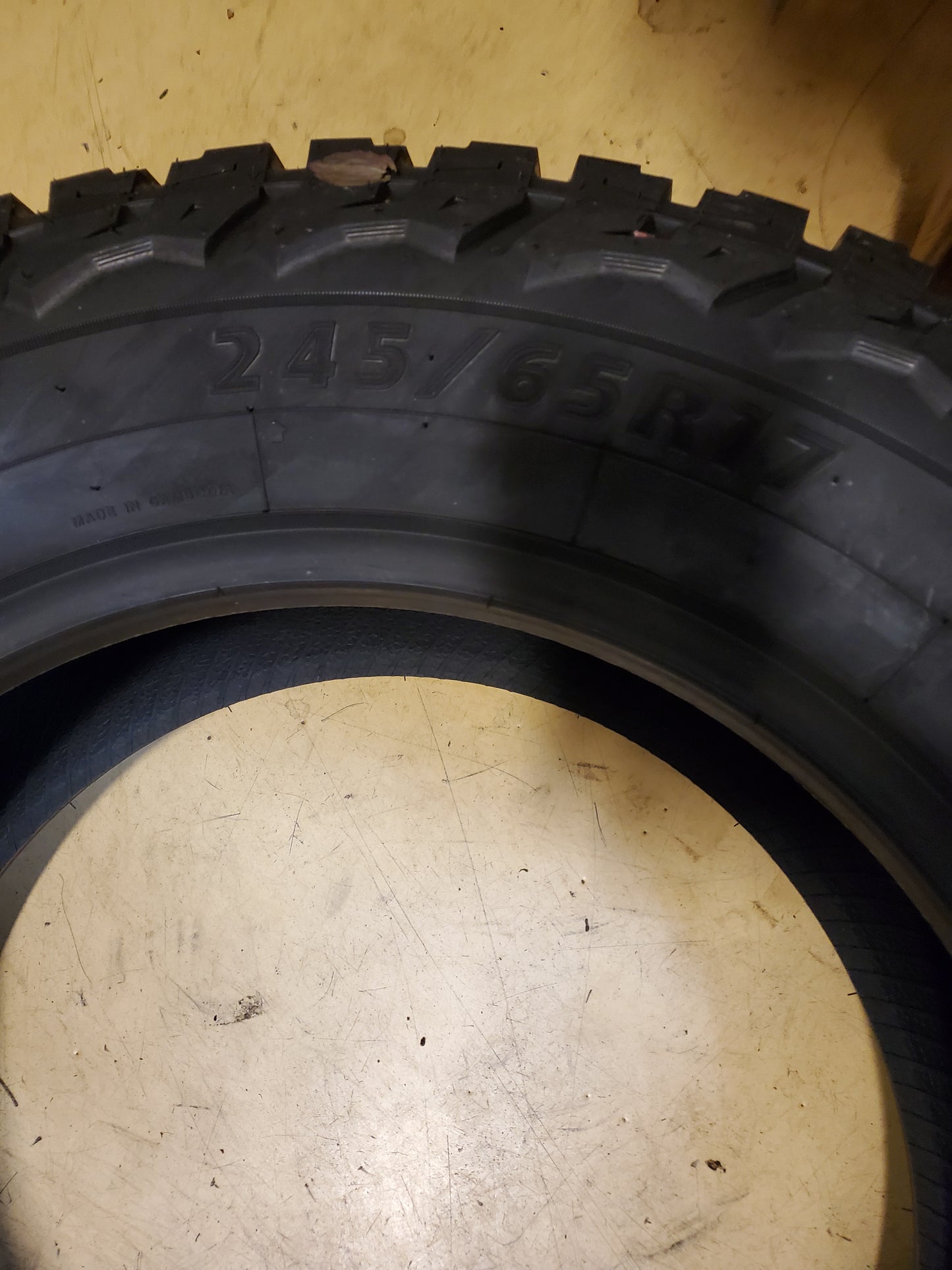 MASTERTRACK BADLANDS AT BSW P 245 65 17 107T ALL TERRAIN TIRE MASTAT008