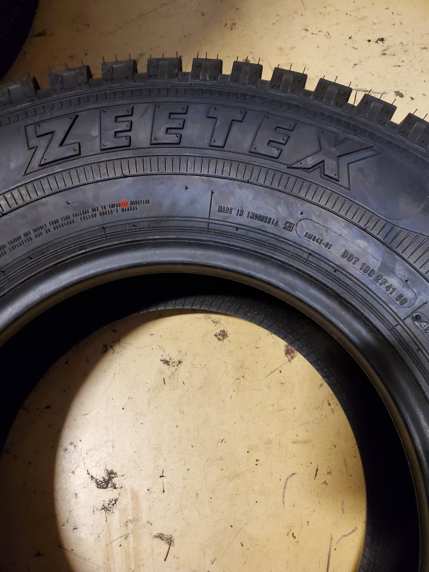 ZEETEX AT1000 BSW LT 285 75 16 126/123R 10PLY ALL SEASON TIRE N89095799