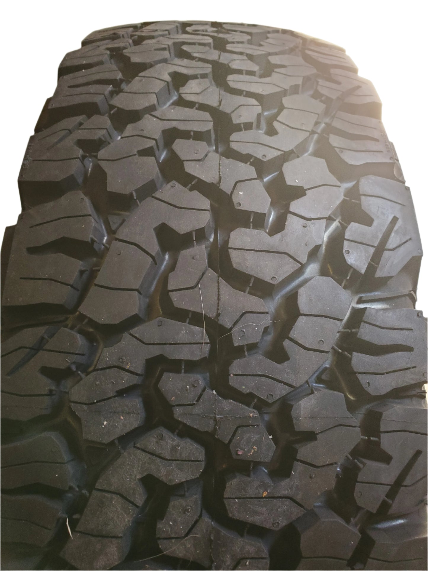 BFGOODRICH ALL-TERRAIN T/A KO2 BSW LT 255 70 18 117/114S 8PLY TIRE 70539