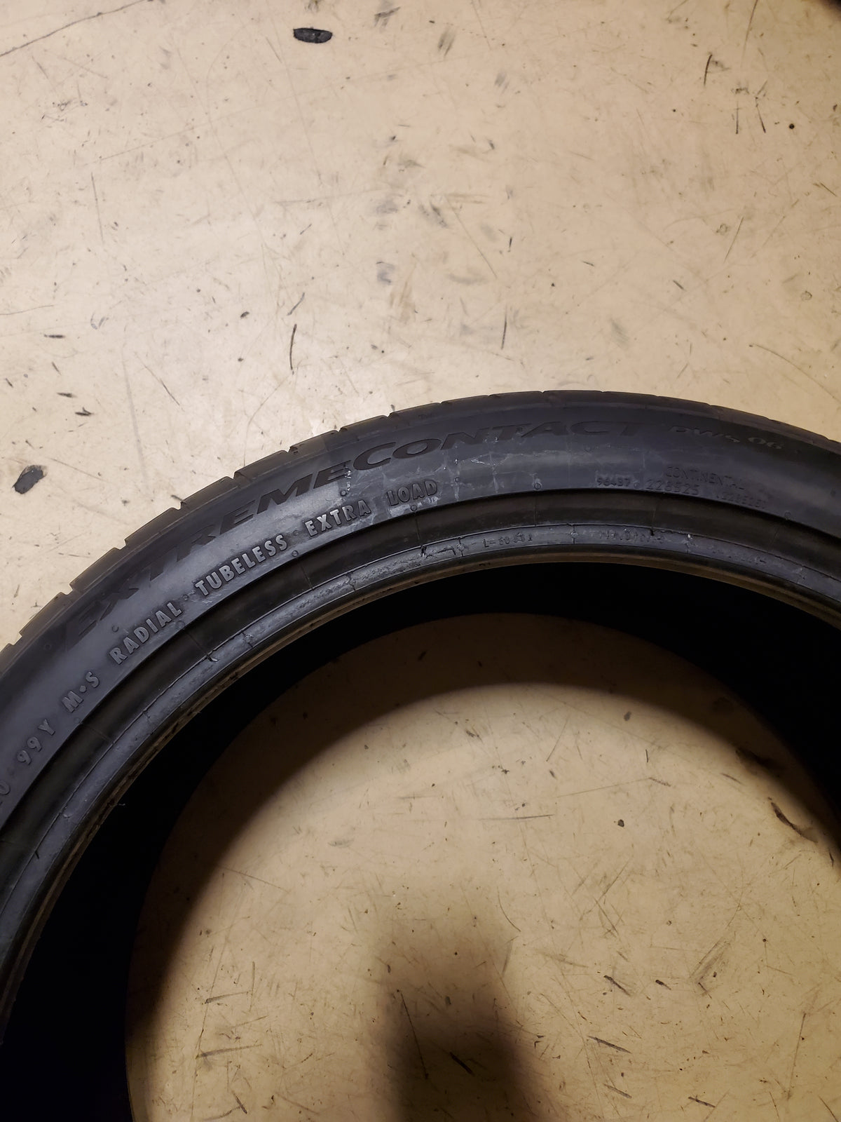 USED OS CONTINENTAL EXTREMECONTACT DWS06 BSW P 265 35 20 99Y XL TIRE 15500230000