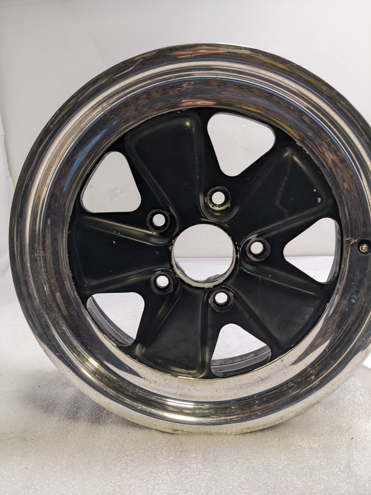 FUCHSFELGE 16X6 16X7 SET OF FOUR WHEELS FOR PORSCHE 991 BLACK SATIN CENTER W/ SILVER ANODIZED LIP USED B2