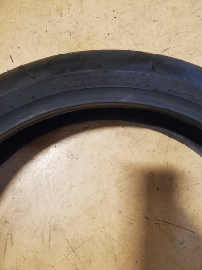 DUNLOP SPORTMAX ROADSPORT 2 120 70 17 58W MOTORCYCLE TIRE 45238704