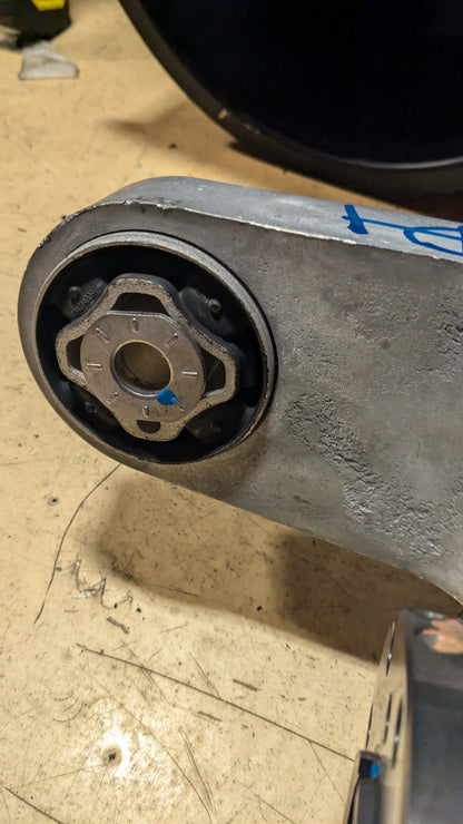 GENUINE GM DIFFERENTIAL 21-24 CADILLAC ESCALADE 22-24 SILVERADO 85707710