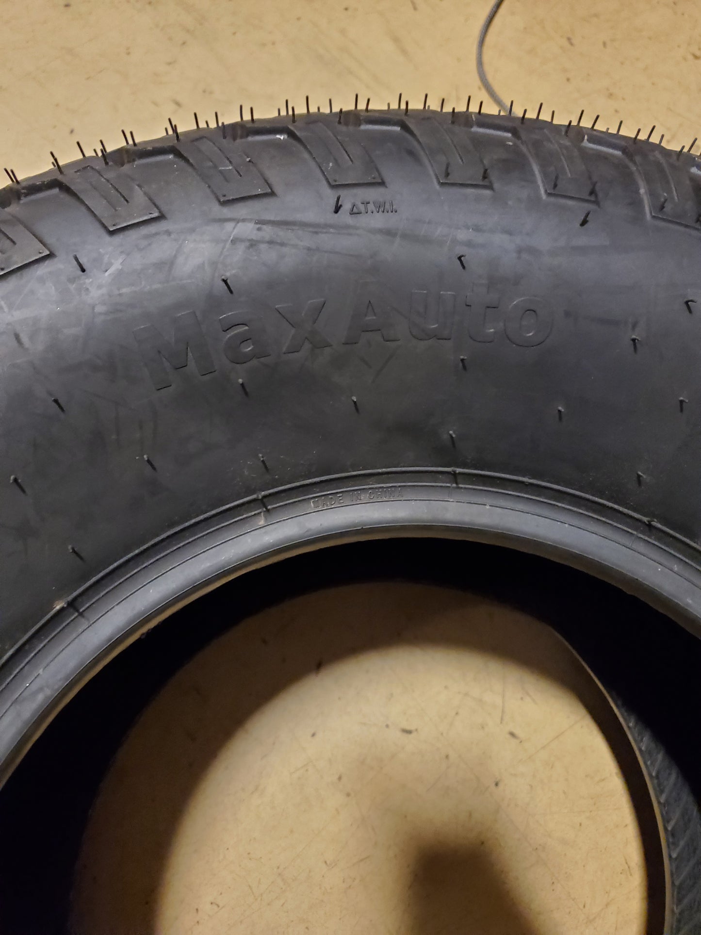 MAX AUTO 100A3 BSW 26 12 12 LAWN TIRE 0453984751