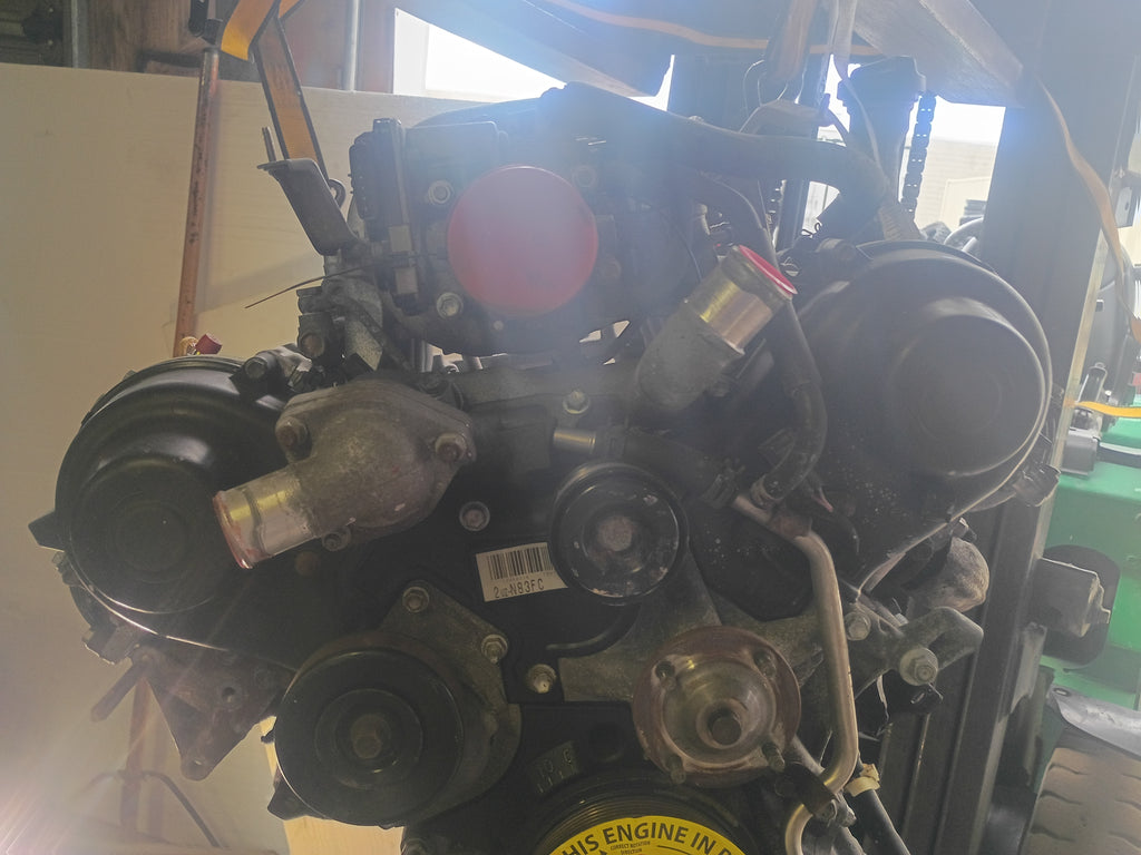 USED GENUINE ENGINE MOTOR 01-04 TOYOTA 4.7L V8 2UZ-N83FC