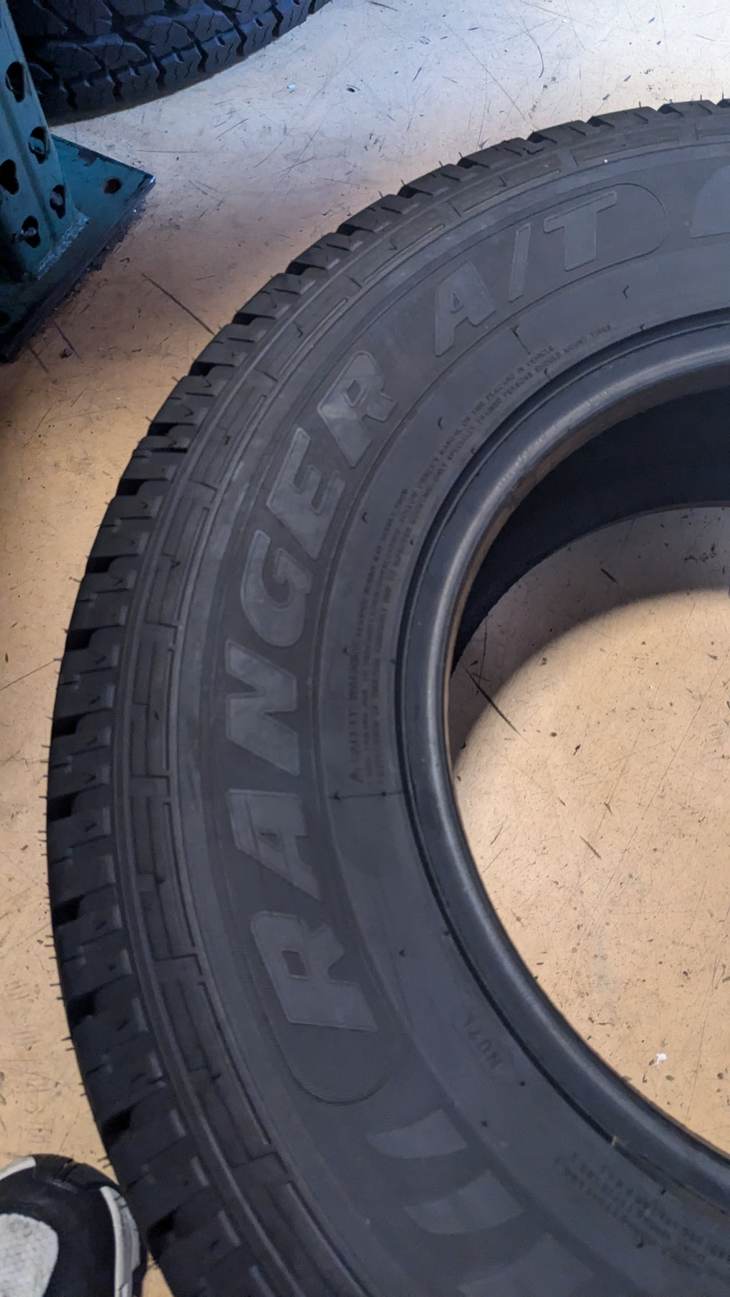 THUNDERER RANGER A/T R404 LT 245 75 16 120/116S 10PLY ALL TERRAIN TIRE TH0432