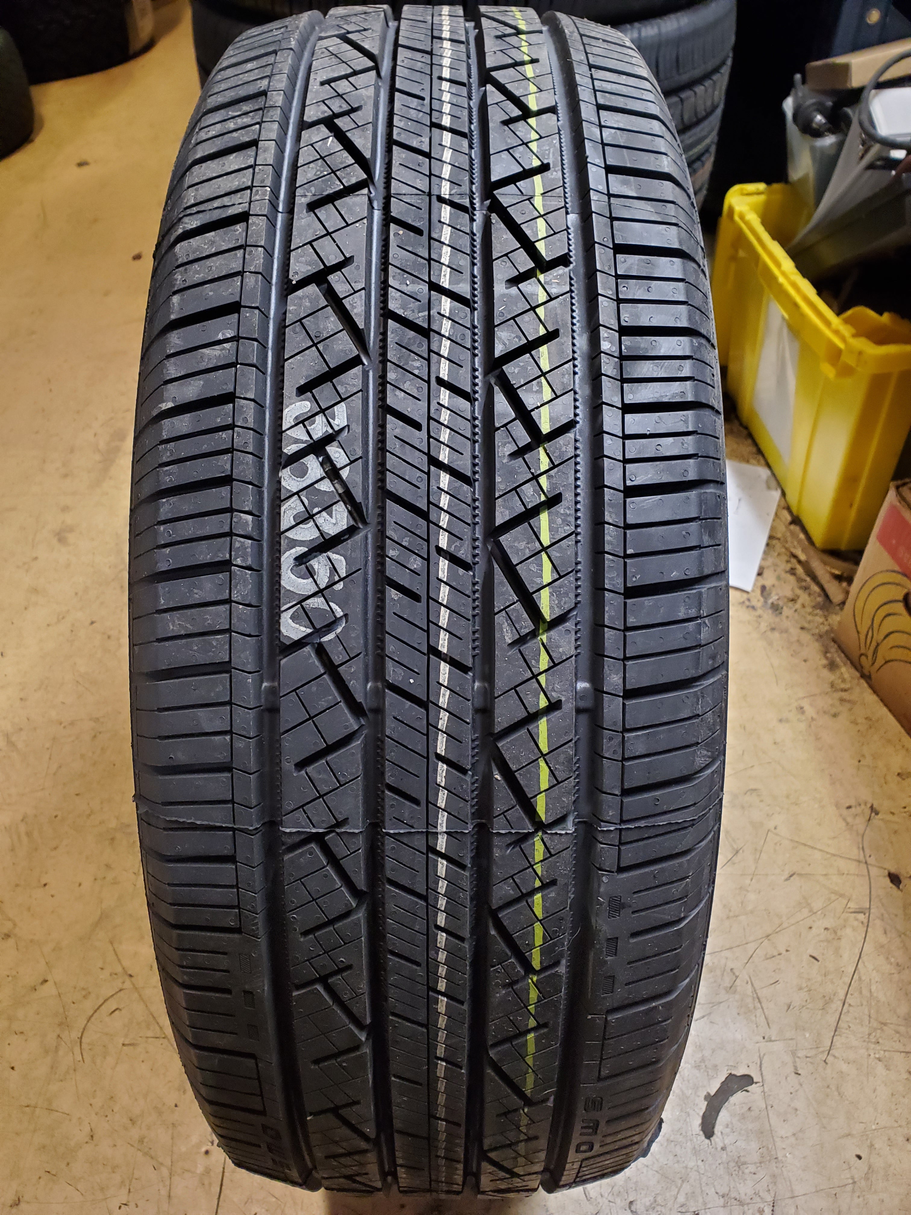 CONTINENTAL CROSSCONTACT LX25 BSW P 235 55 20 102V ALL SEASON TIRE 15571380000