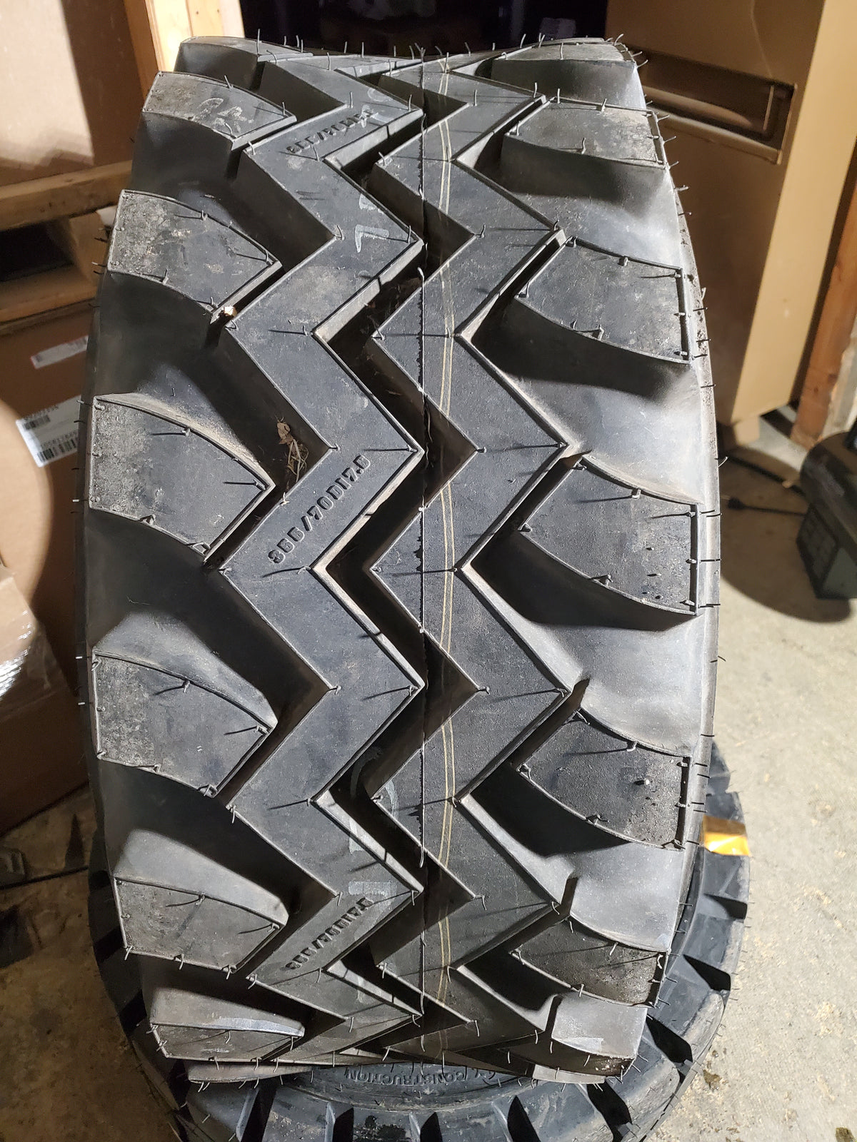 NOS FIRESTONE DURAFORCE ND NHS BSW  14 17.5 10PLY HEAVY EQUIPMENT TIRE 361666