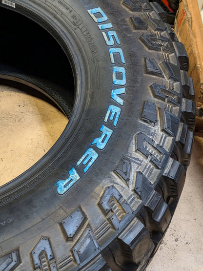 NOS COOPER DISCOVERER STT PRO RWL LT 325 65 18 127/124Q LRE 10 PLY MUD TERRAIN TIRE 170124034