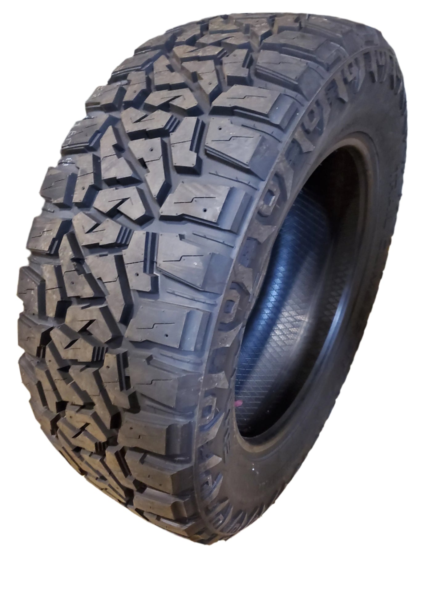 SUMMIT TRAIL CLIMBER RT BSW LT 37 12.5 22 127Q 12PLY RUGGED TERRAIN TIRE 1600728