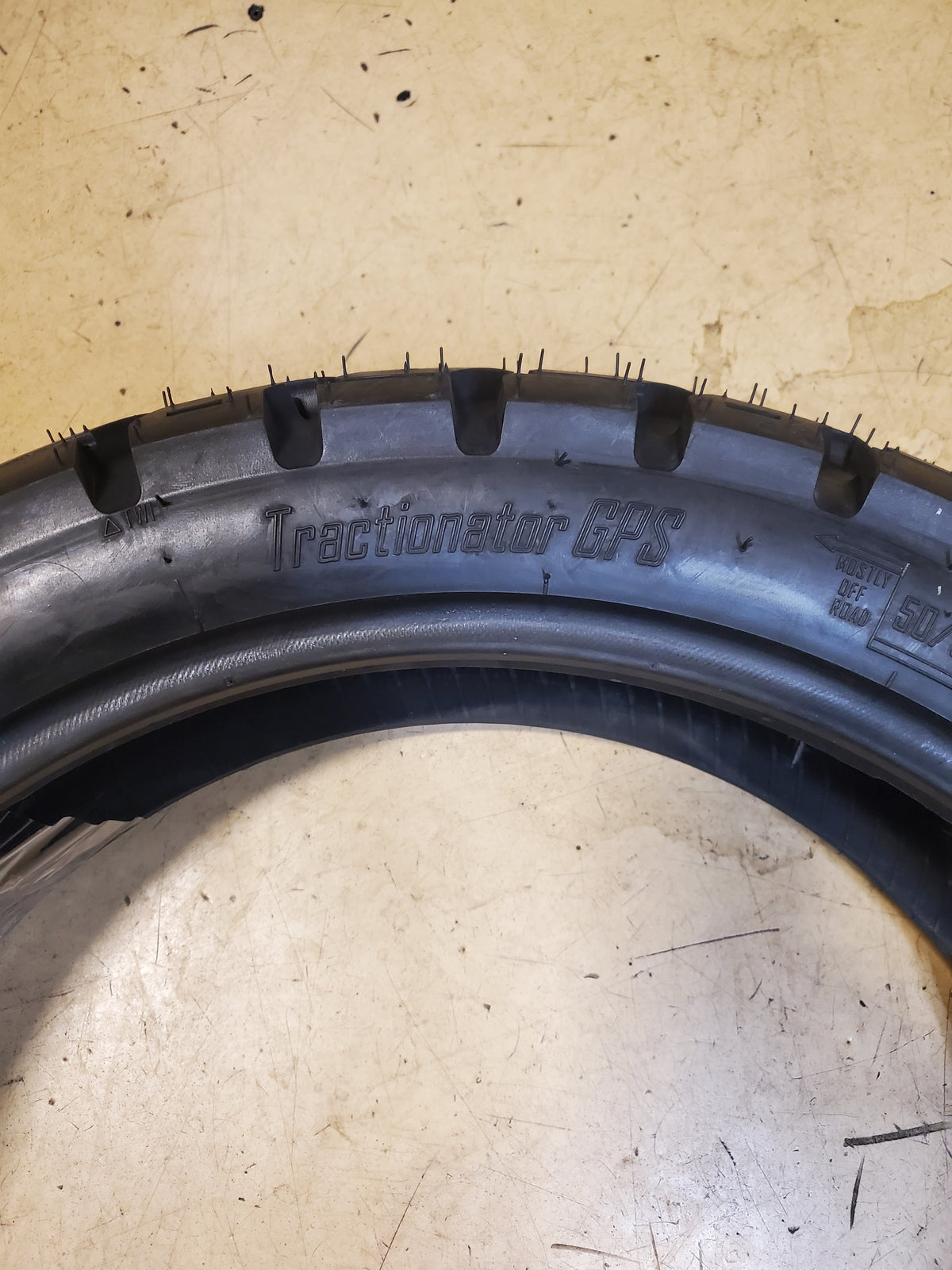 MOTOZ TRACTIONATOR GPS BSW 150 70 17 69T REAR MOTORCYLE TIRE P1055163