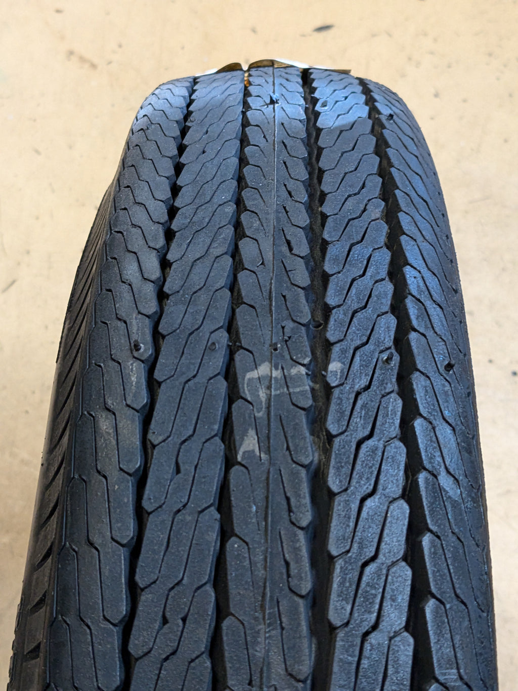4 BFGOODRICH SILVERTOWN NARROW WHITEWALL 7.50 14 95S 4PLY TIRES 52620