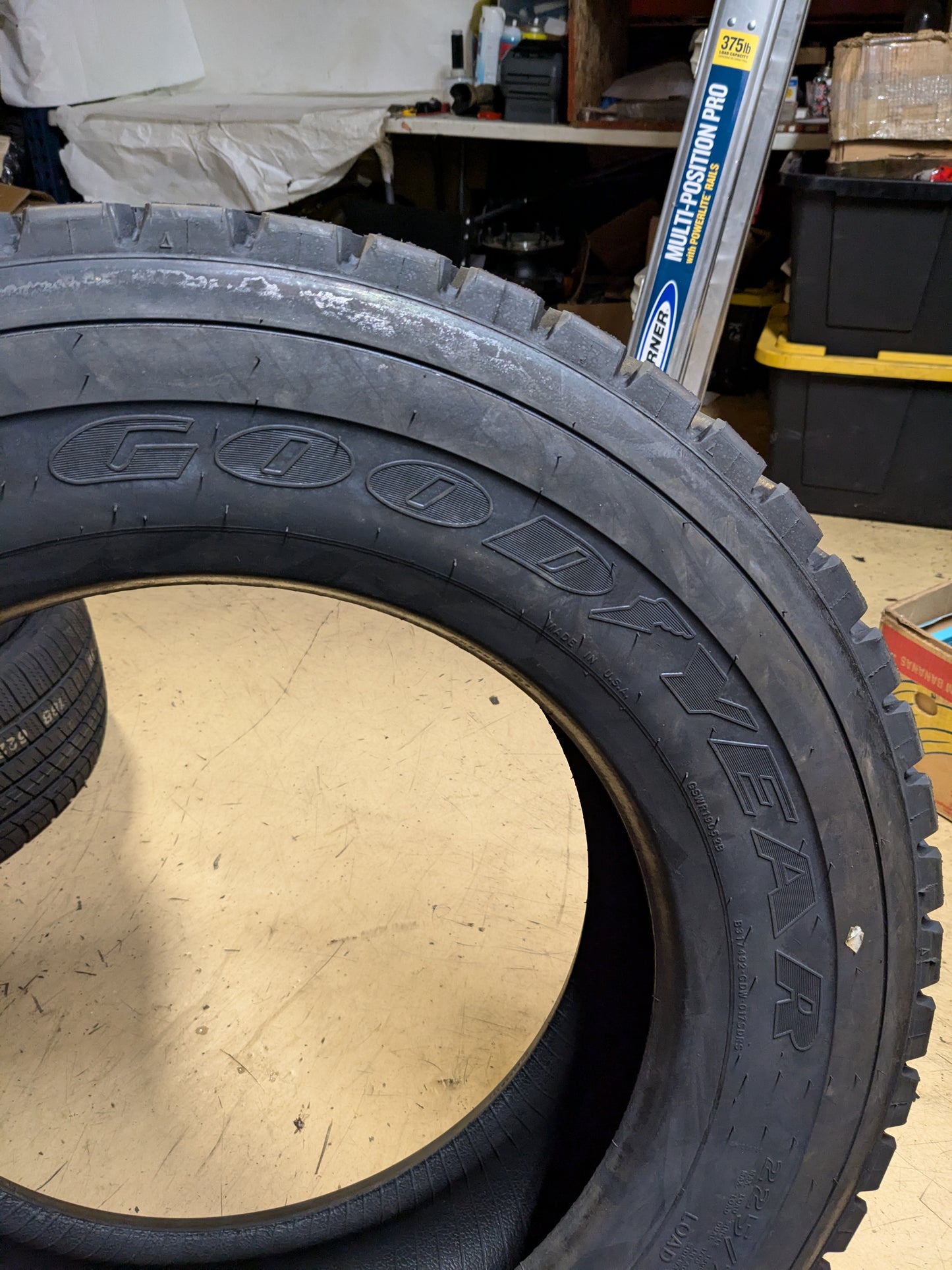 GOODYEAR G622 RSD 225 70 19.5 128/126N LRG 14PLY DRIVE TIRE 139755205