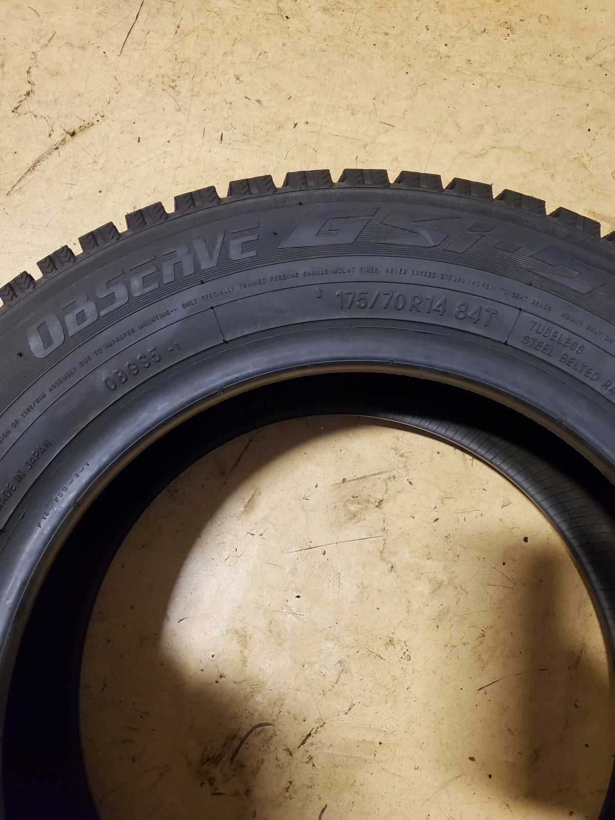 NOS TOYO OBSERVE GSI-5 BSW P 175 70 14 84T WINTER TIRE 131010
