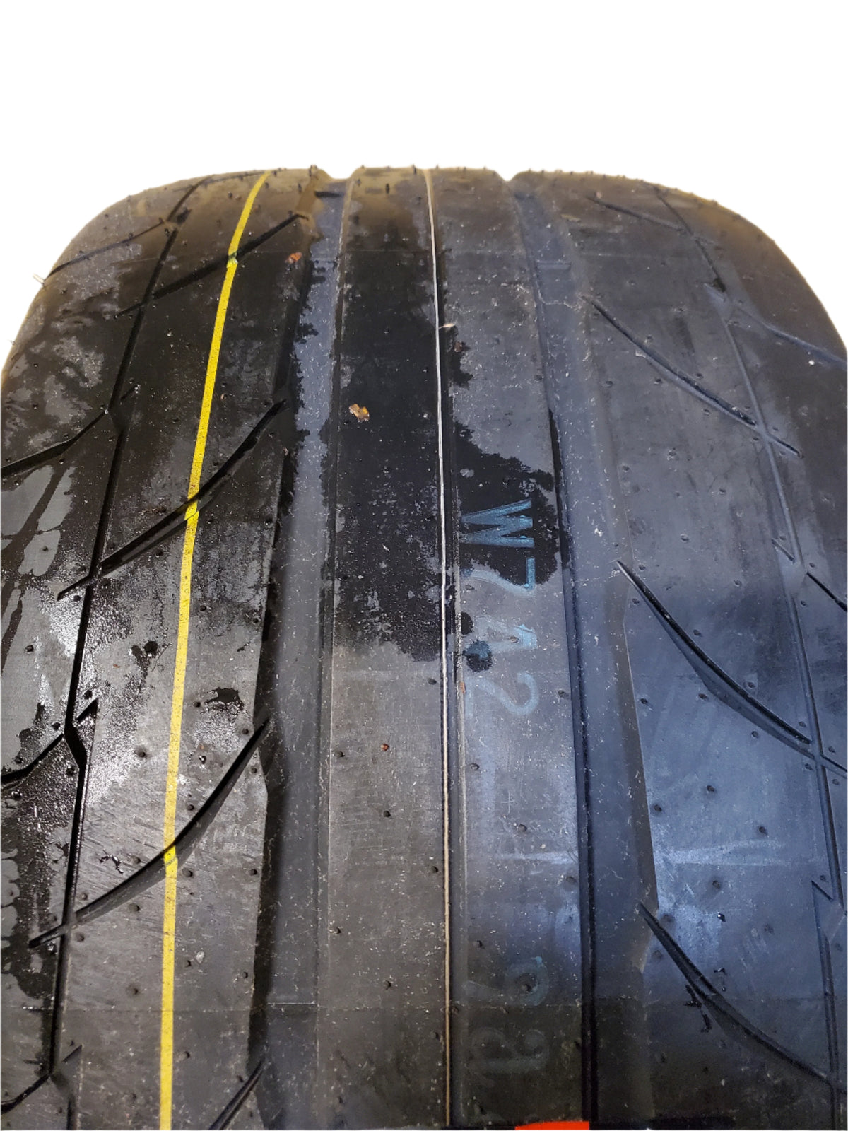 NITTO NT555RII BSW P 305 35 20 107W XL RACING TIRE 108580