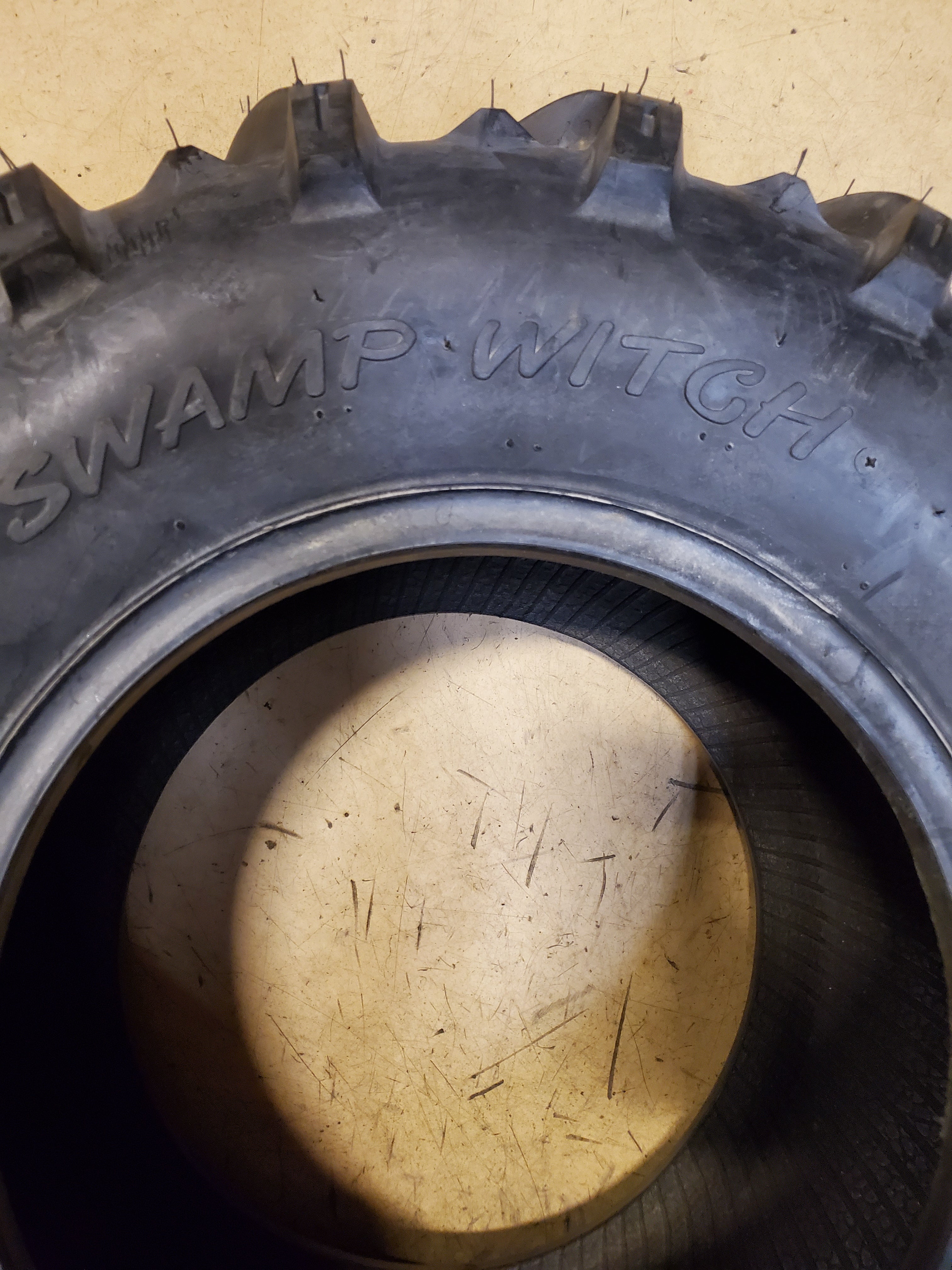 NOS DEESTONE SWAMP WITCH BSW AT 26 10 12 52F 6PLY ATV/UTV TIRE DS7933