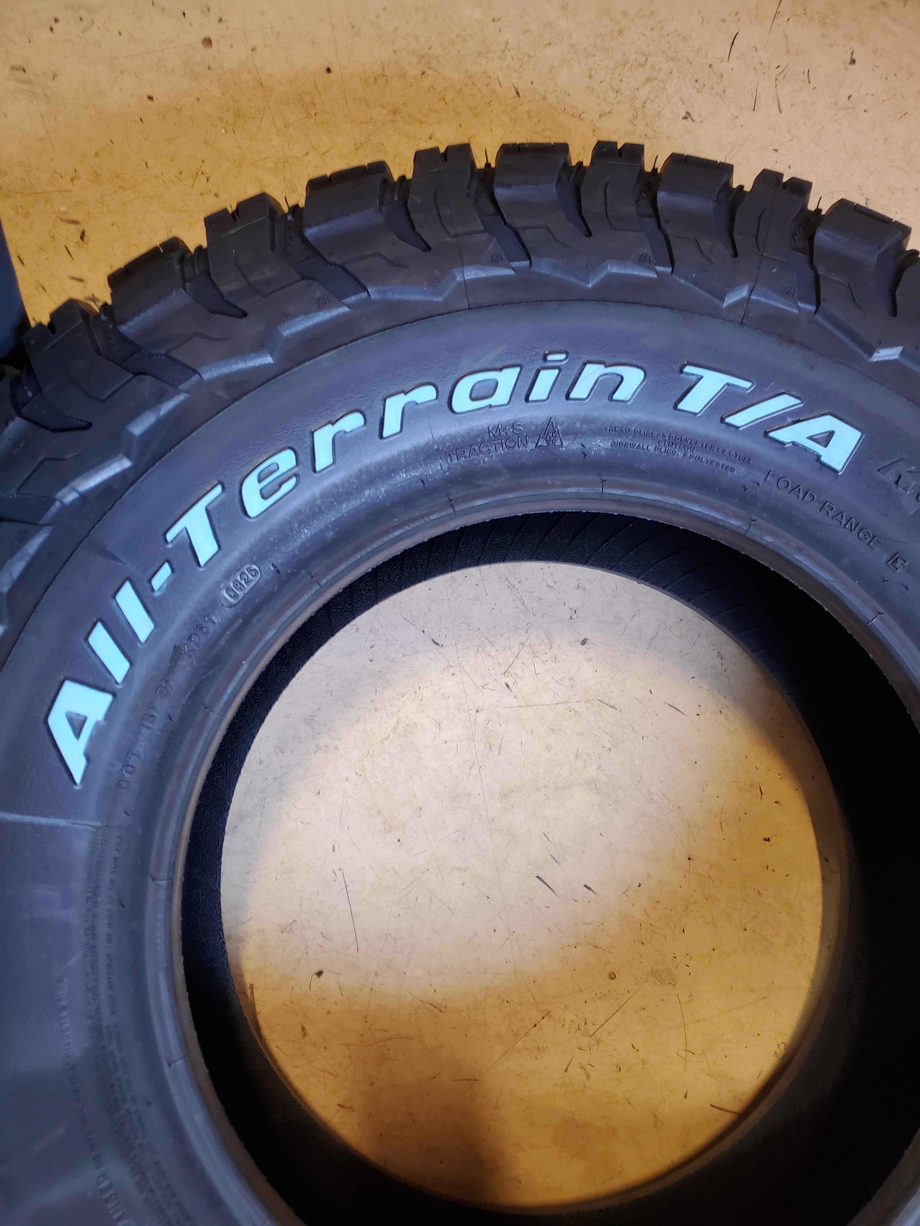 (KSL only) BFGOODRICH ALL-TERRAIN T/A KO3 RWL LT 285 70 17 126/123S 10PLY TIRE 19795