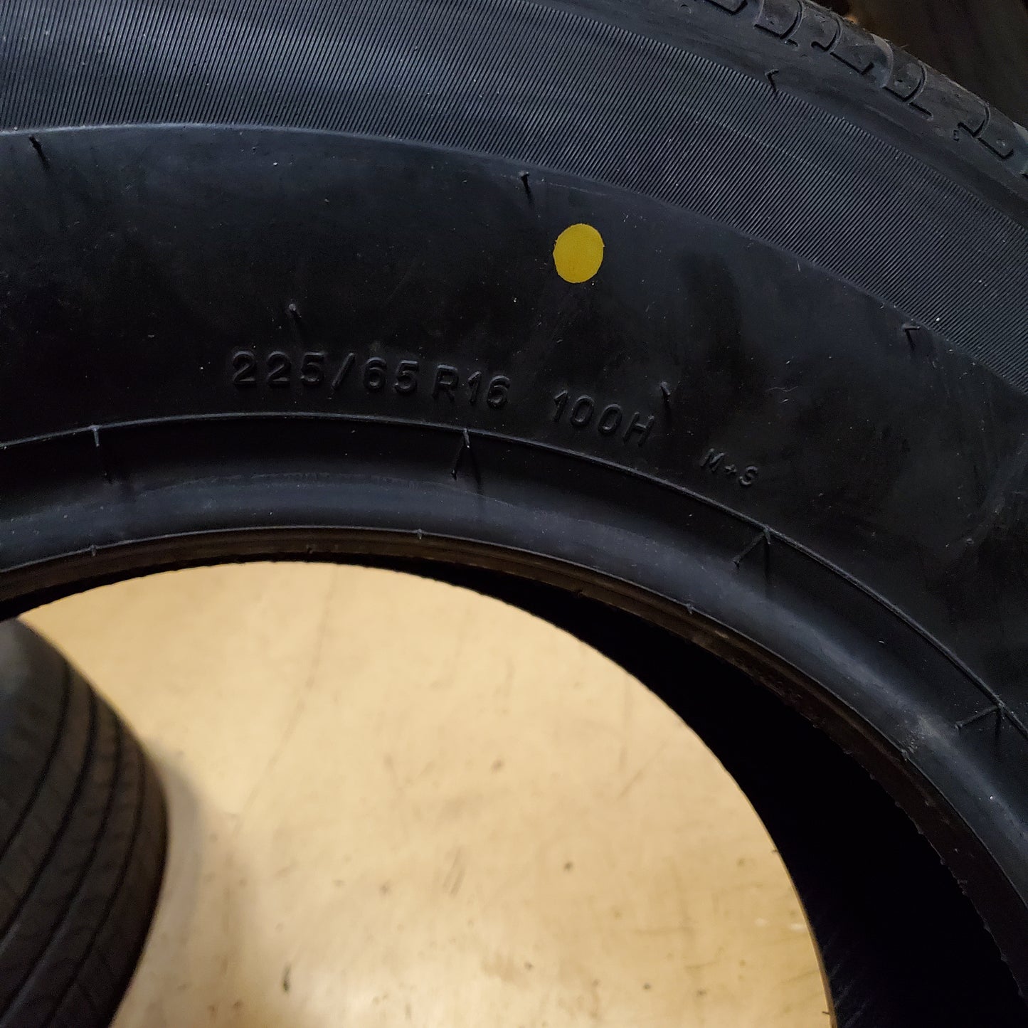 UNIROYAL TIGER PAW TOURING A/S DT P 225 65 16 100H SL ALL SEASON TIRE 90665