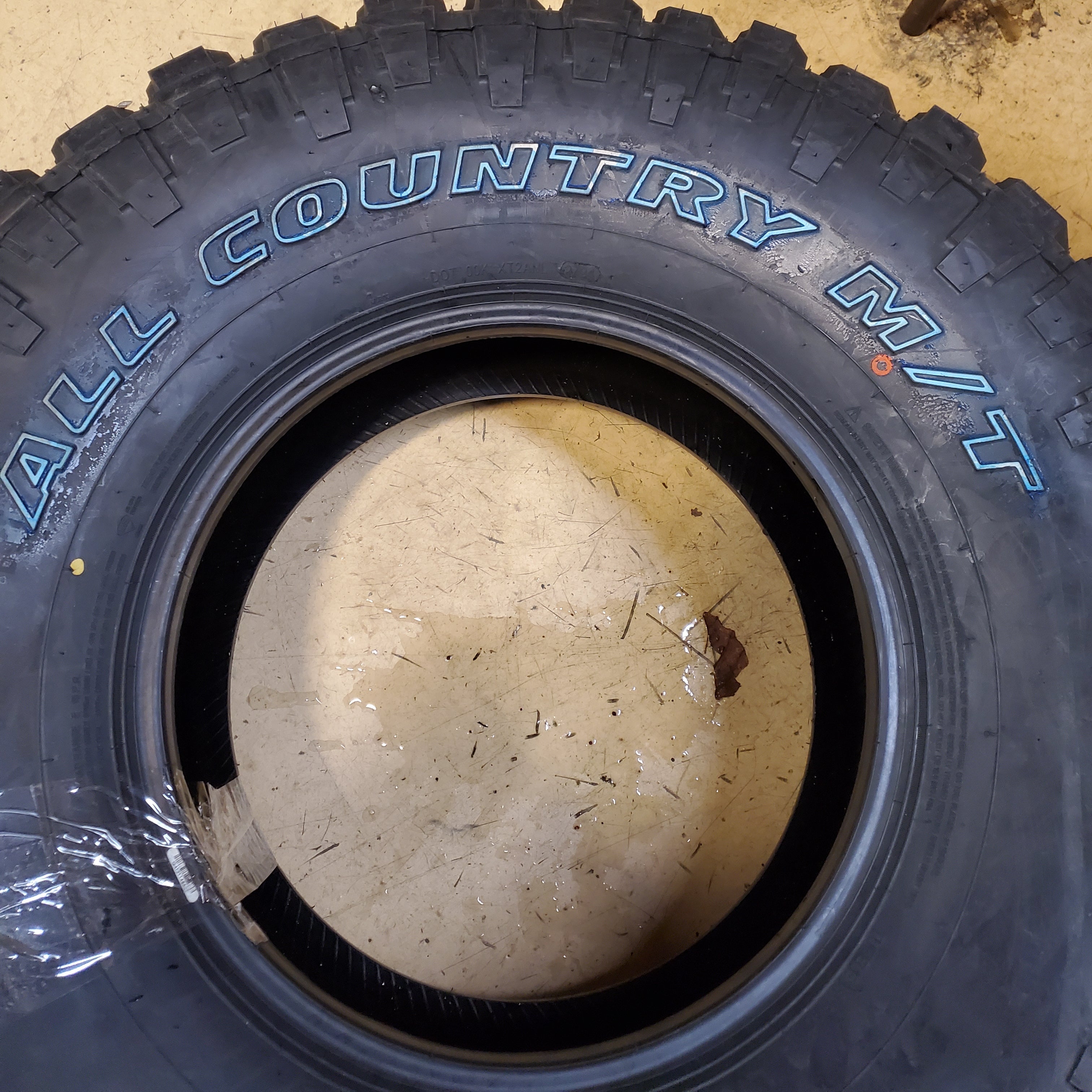 (KSL ONLY ) IRONMAN ALL COUNTRY M/T OWL LT 315 75 16 127/124Q 10PLY MUD TIRE 92616