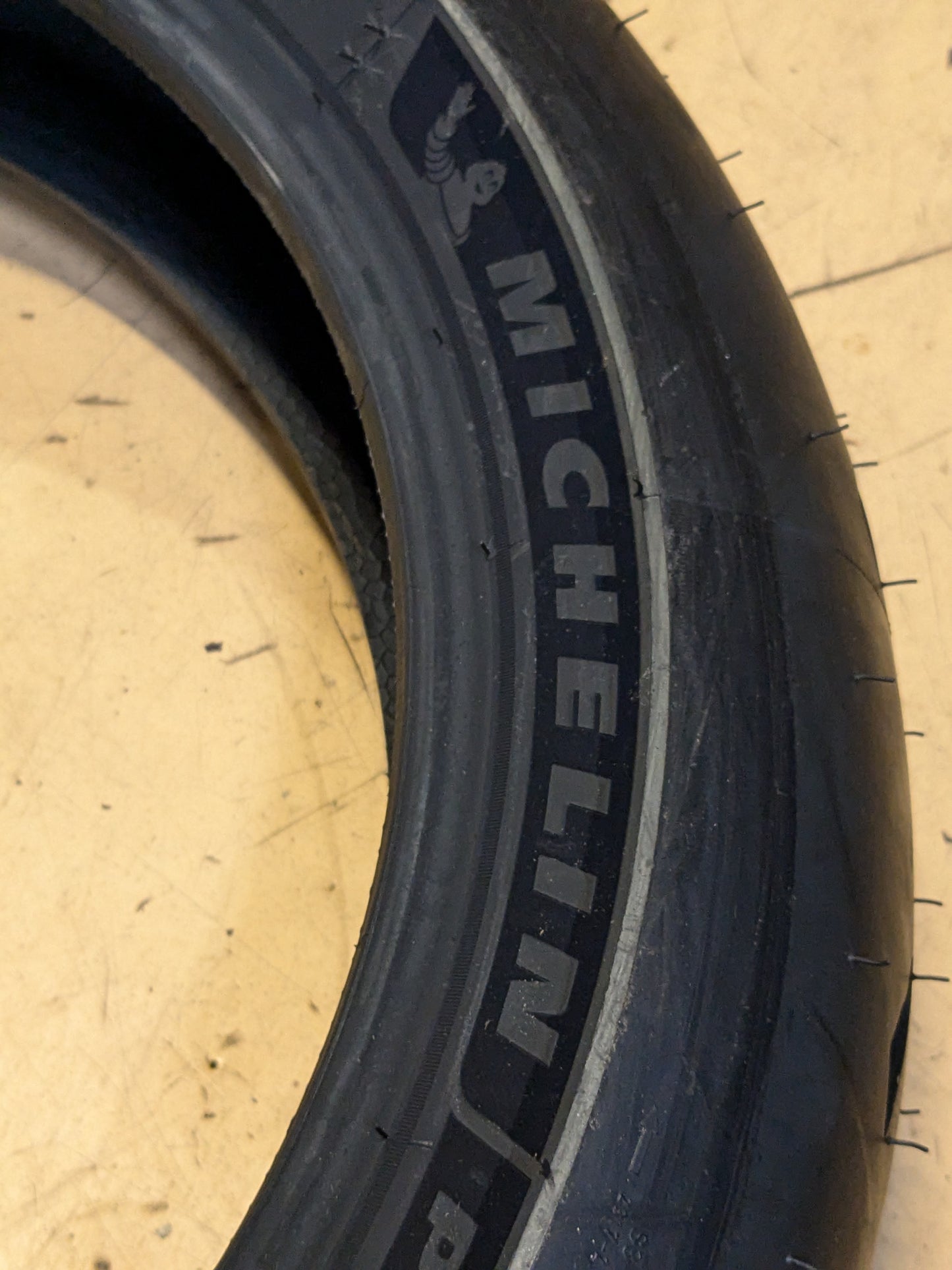 MICHELIN POWER CUP 2 180 55 17 73W REAR MOTORCYCLE TIRE 89836