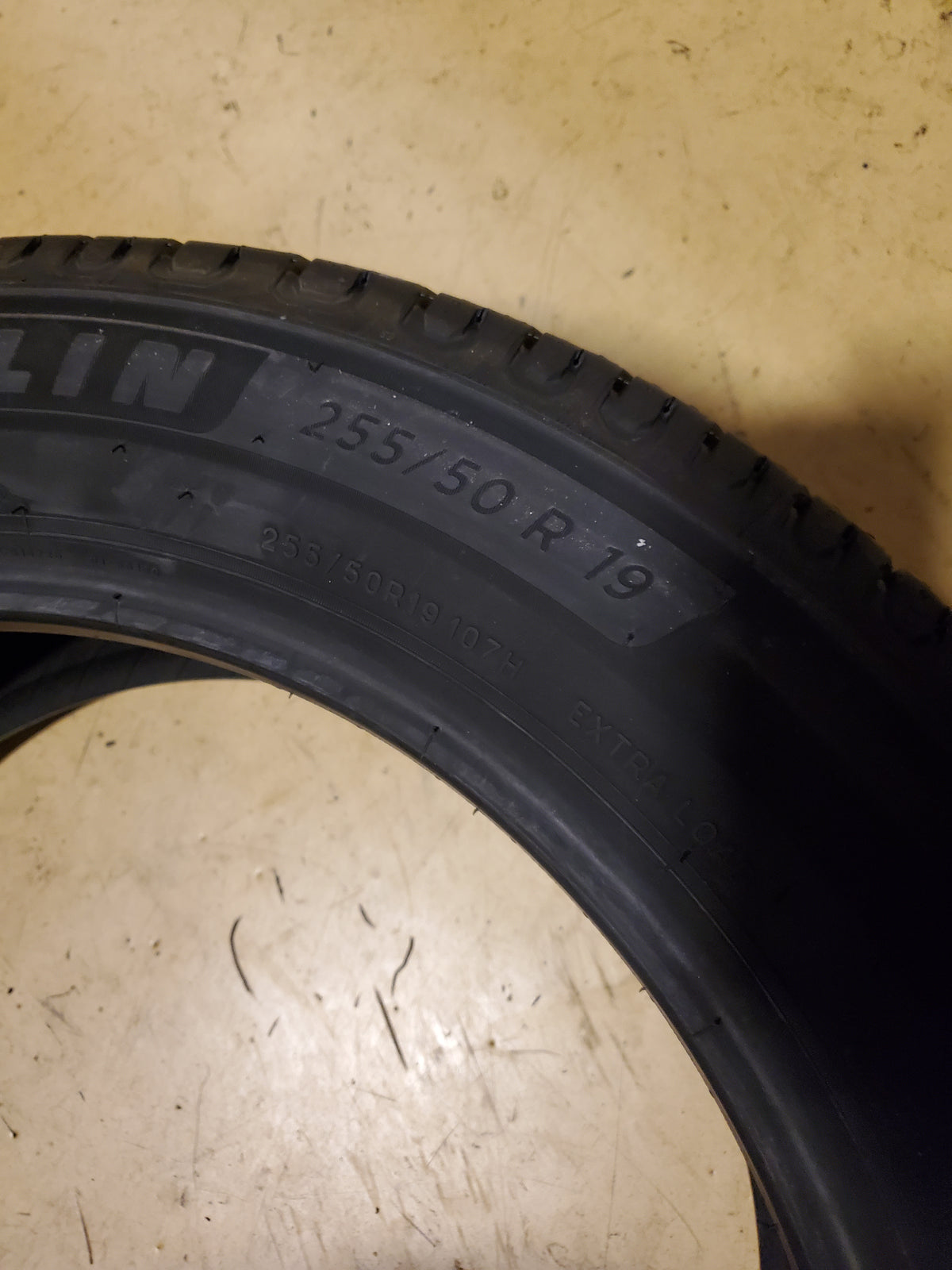 2 MICHELIN DEFENDER 2 BSW P 255 50 19 107H XL ALL SEASON TIRE 80655