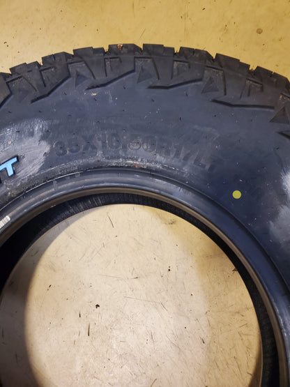 VENOM POWER TERRA HUNTER X/T2 RWL LT 35 10.5 17 121R 10PLY TIRE VPXT216R