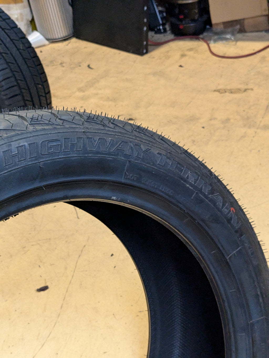 CORSA HIGHWAY TERRAIN PLUS P 285 45 22 114H XL ALL SEASON TIRE COMSID0023