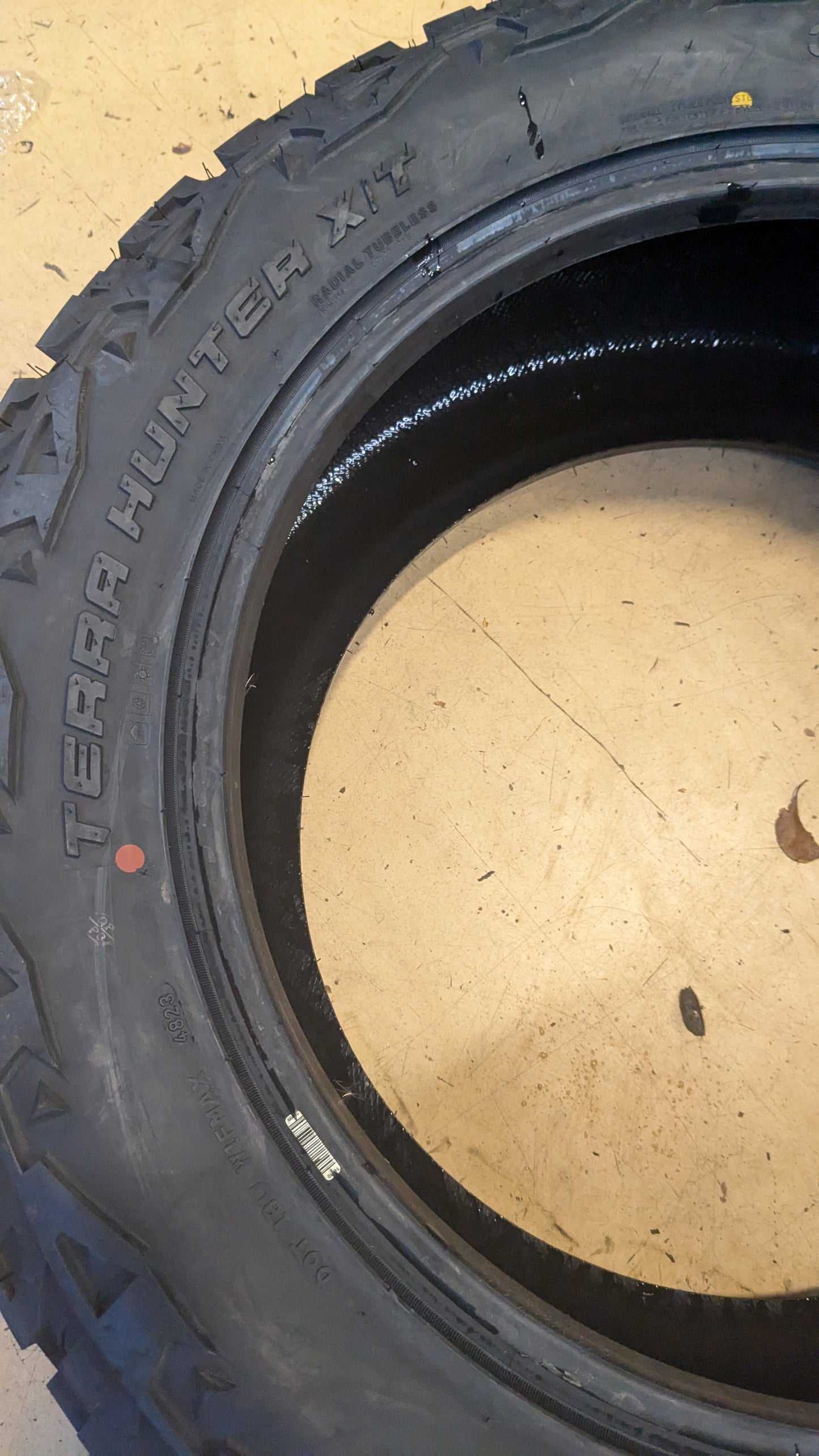 VENOM POWER TERRA HUNTER X/T BSW LT 35 13.5 22 120Q 10PLY RUGGED TERRAIN TIRE CVPXT01