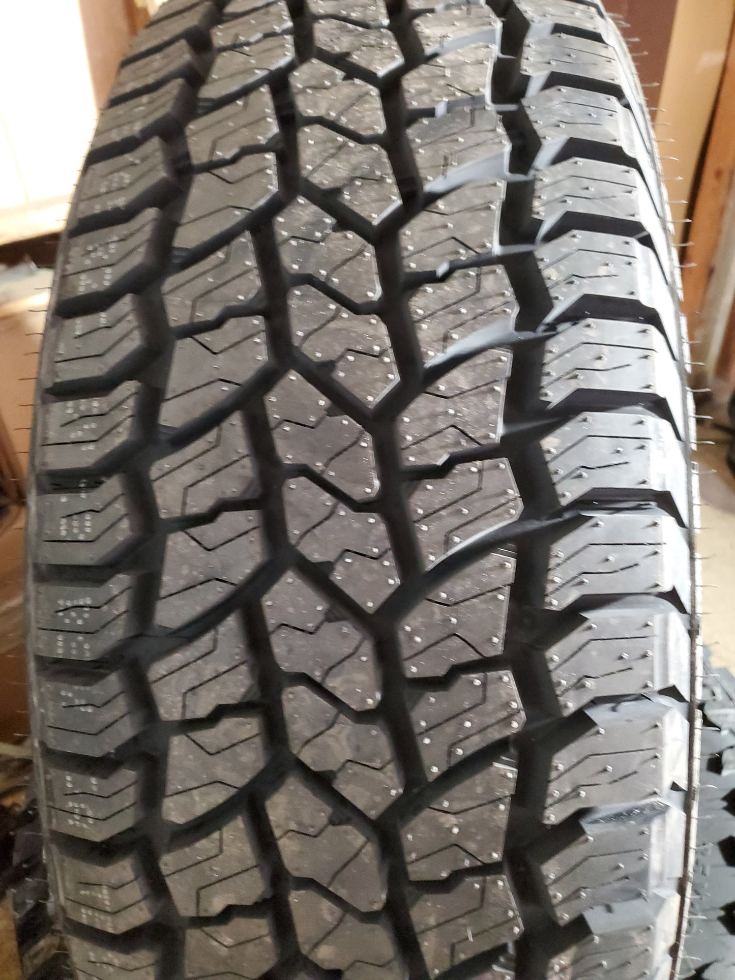 SUMMIT TRAIL CLIMBER AT02 BSW LT 275 65 20 126/123R 10PLY ALL TERRAIN TIRE 20937