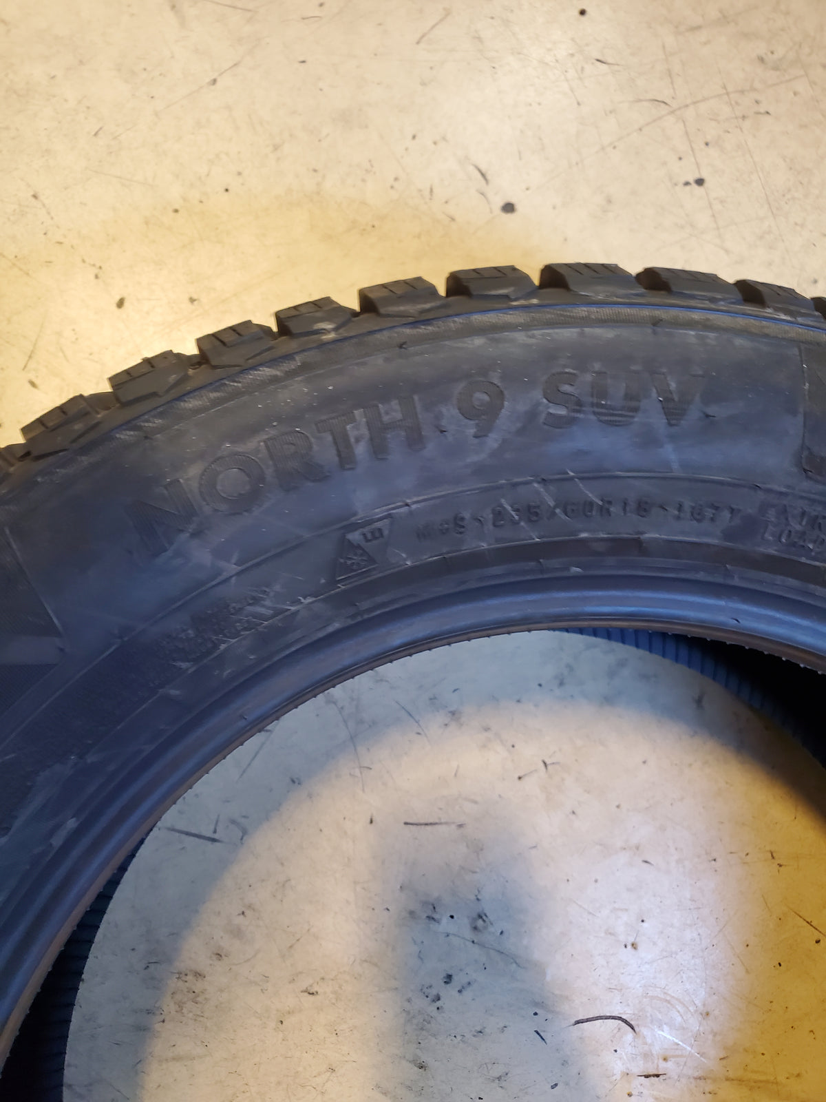 4 NOKIAN NORDMAN NORTH 9 SUV STUDDED P 235 60 18 107T XL WINTER TIRE TS32831