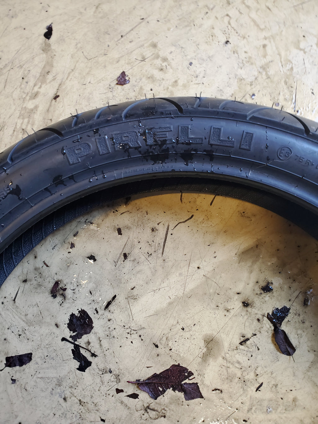 PIRELLI SPORT DEMON BSW 110 80 18 58V FRONT MOTORCYCLE TIRE 4025500