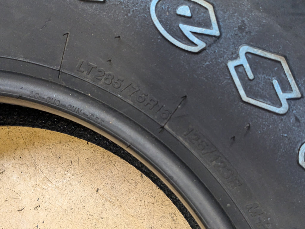 NEW OLD STOCK FIRESTONE DESTINATION A/T RWL LT 285 75 16 126/123R ALL TERRAIN TIRE 223640
