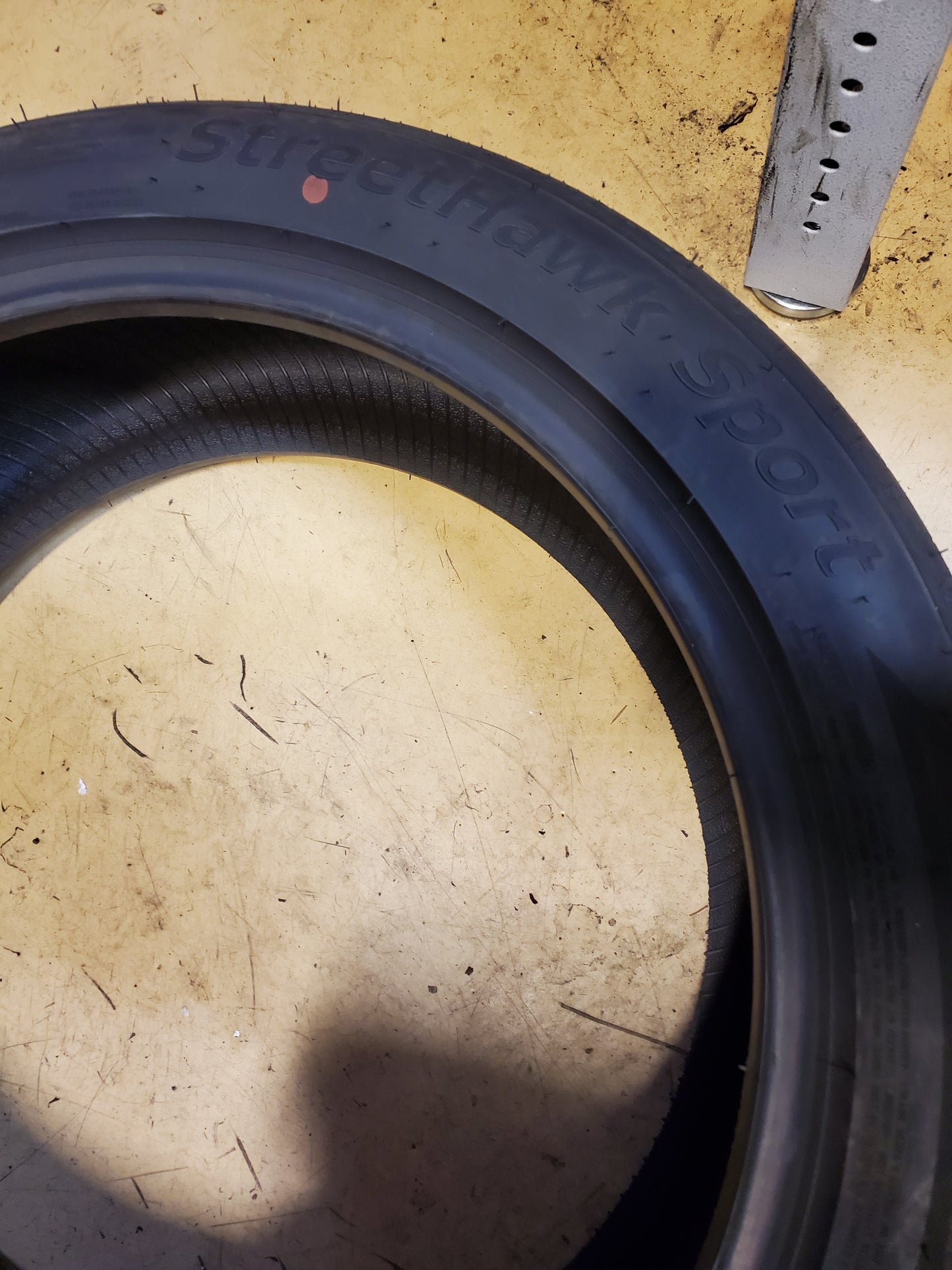 ACHILLES STREET HAWK SPORT BSW P 245 45 20 103W XL UHP TIRE ASH93