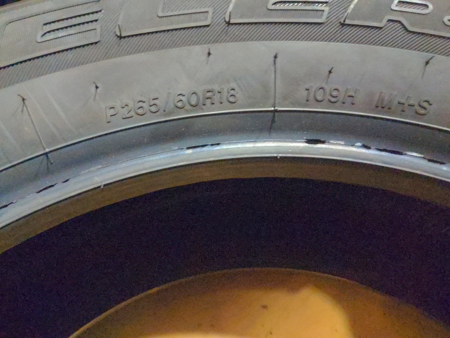 NOS BRIDGESTONE DUELER H/T 840 P 265 60 18 109H SL ALL SEASON HIGHWAY TERRAIN TIRE 072599