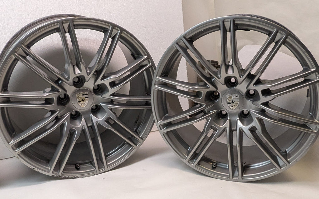 4 USED GENUINE PORSCHE CAYENNE 21X10 ET 60 5LUG SILVER WHEELS 7P5.601.025.H
