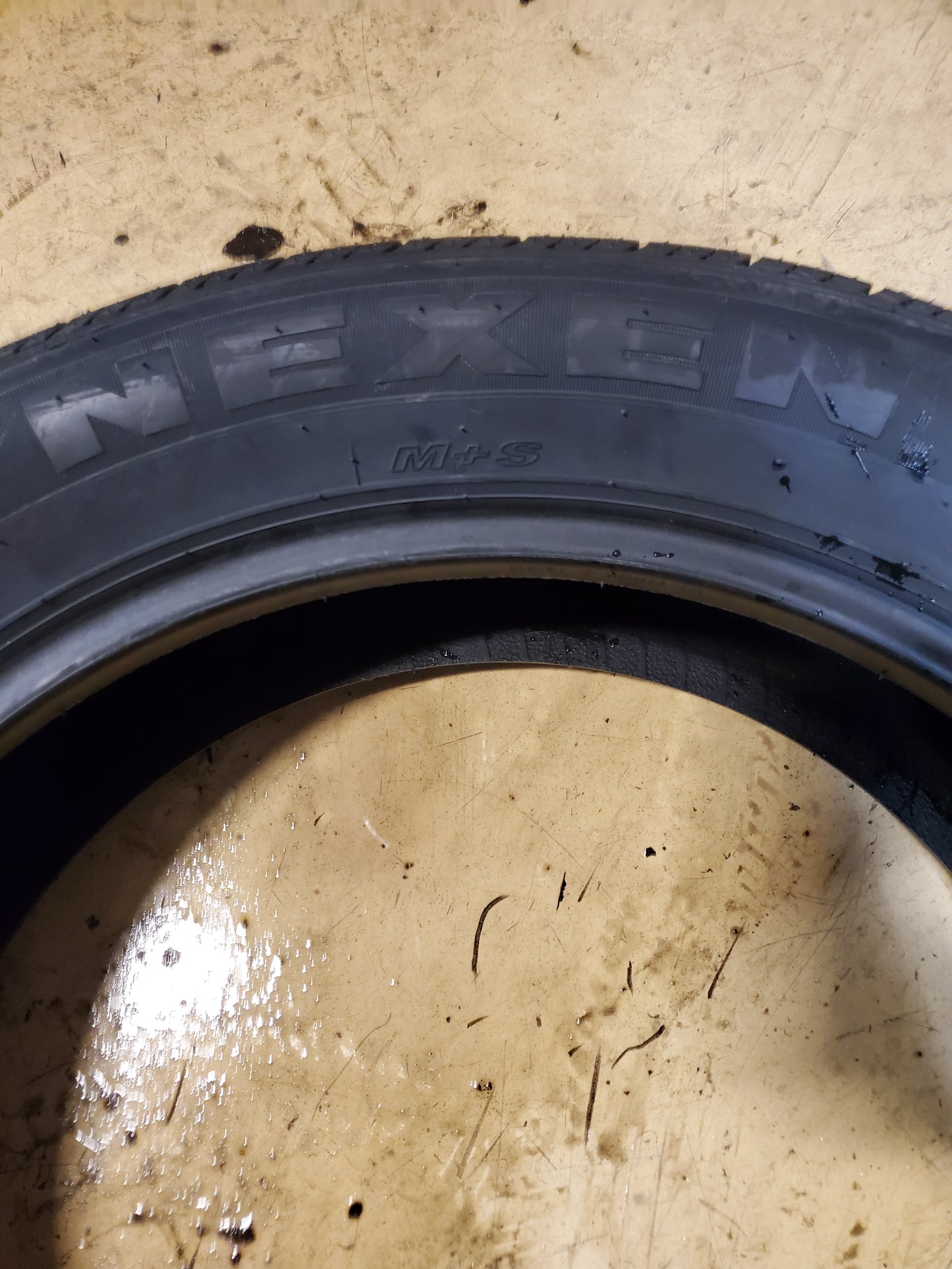 NEXEN ARIA AH7 BSW P 215 55 18 95T ALL SEASON TIRE 15196NXK