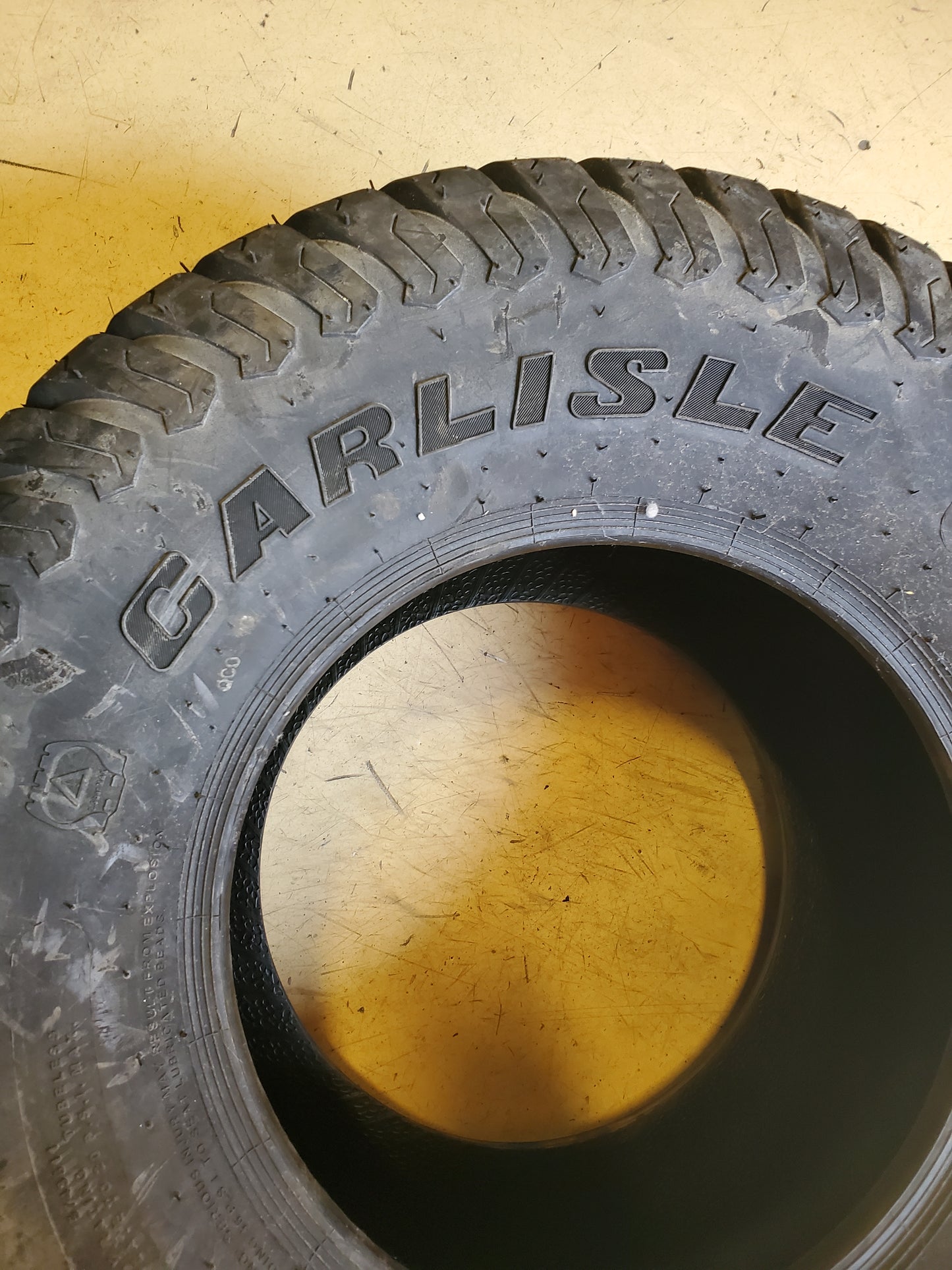 CARLISLE MULTI TRAC C/S BSW 26 12 12 4PLY LAWN TIRE 574377