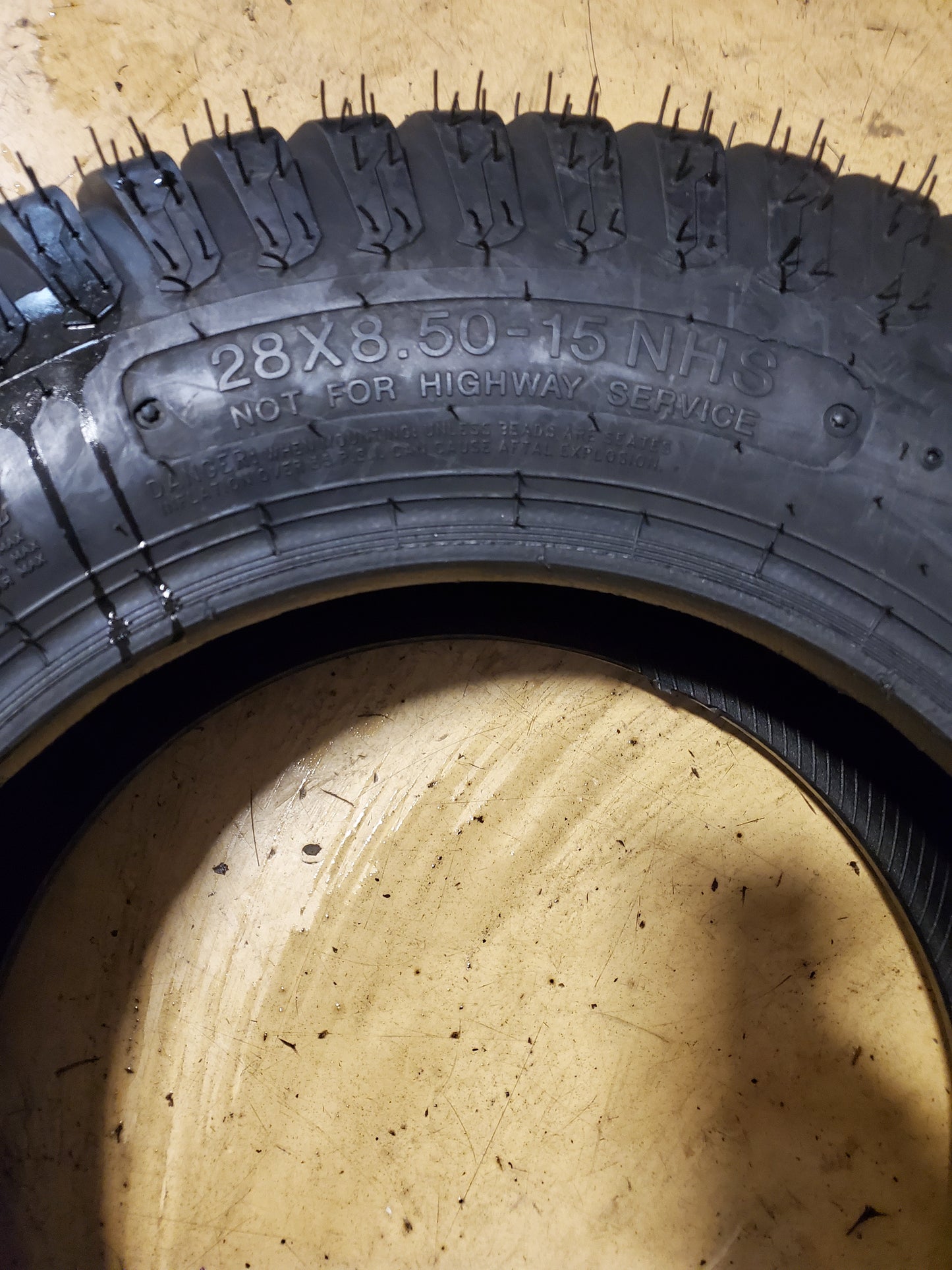 TITAN MULTI TRAC C/S BSW 28 8.5 15 6PLY TRACTOR TIRE TMT288515