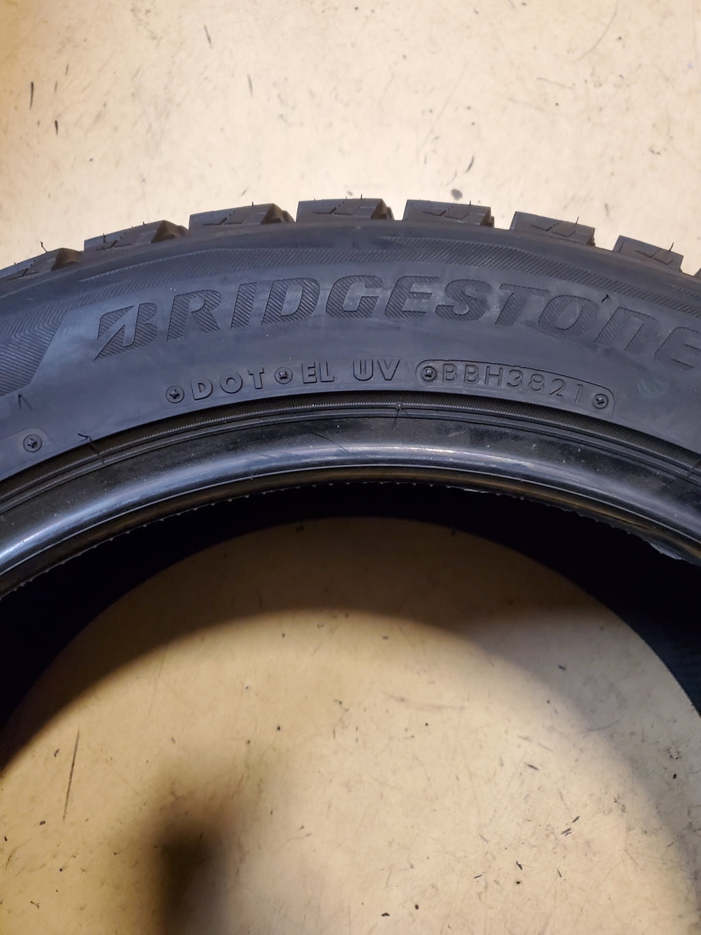 BRIDGESTONE BLIZZAK DM-V2 BSW P 255 50 20 109T XL WINTER TIRE 015947
