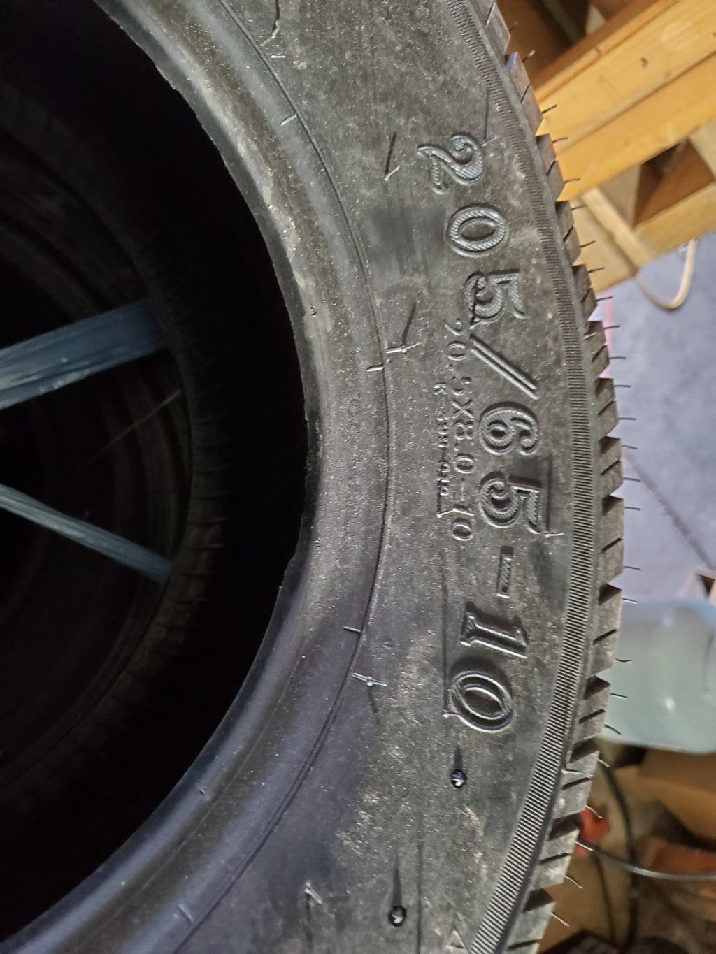 LOADSTAR  BSW  20.5 8 10 77M 4PLY TRAILER TIRE AB107