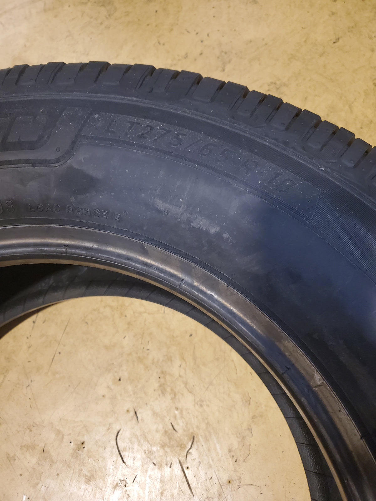 4 MICHELIN DEFENDER LTX M/S 2 LT 275 65 18 123/120S 10PLY ALL SEASON TIRE 39974