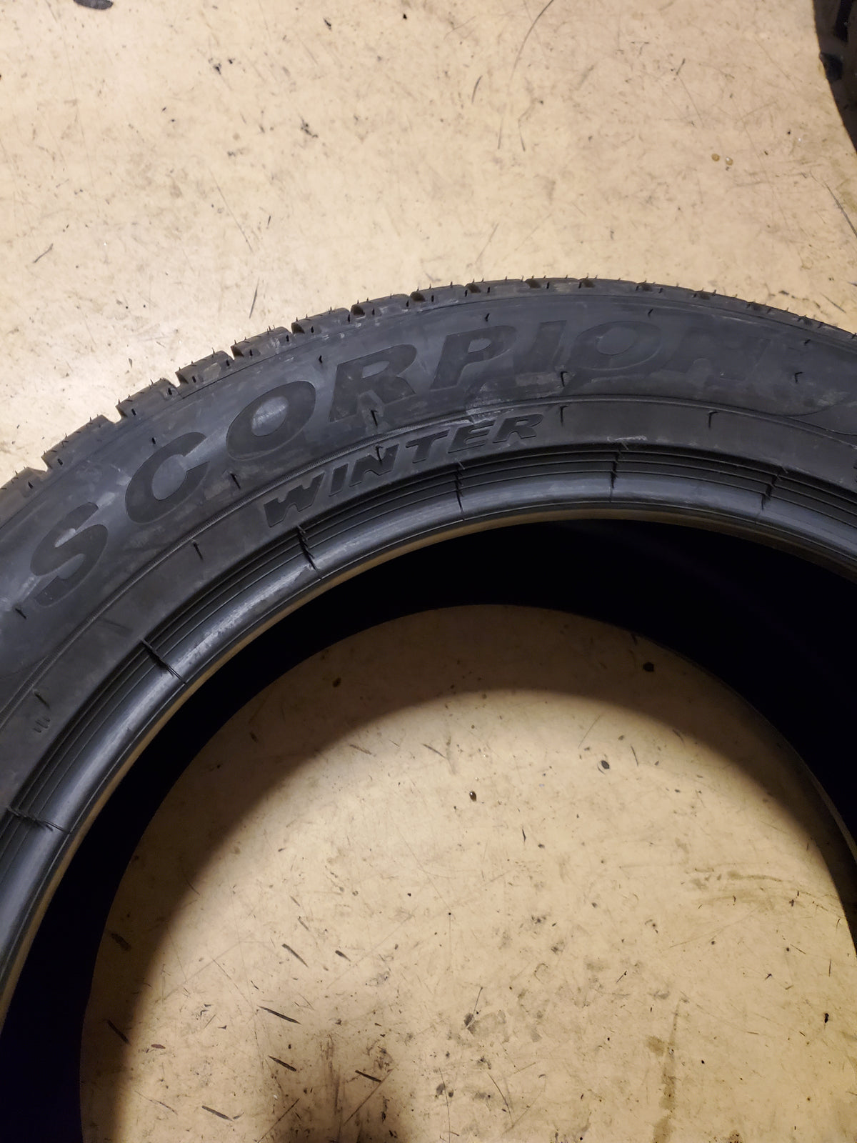 PIRELLI SCORPION WINTER BSW P 315 40 21 115V XL WINTER TIRE 3540900