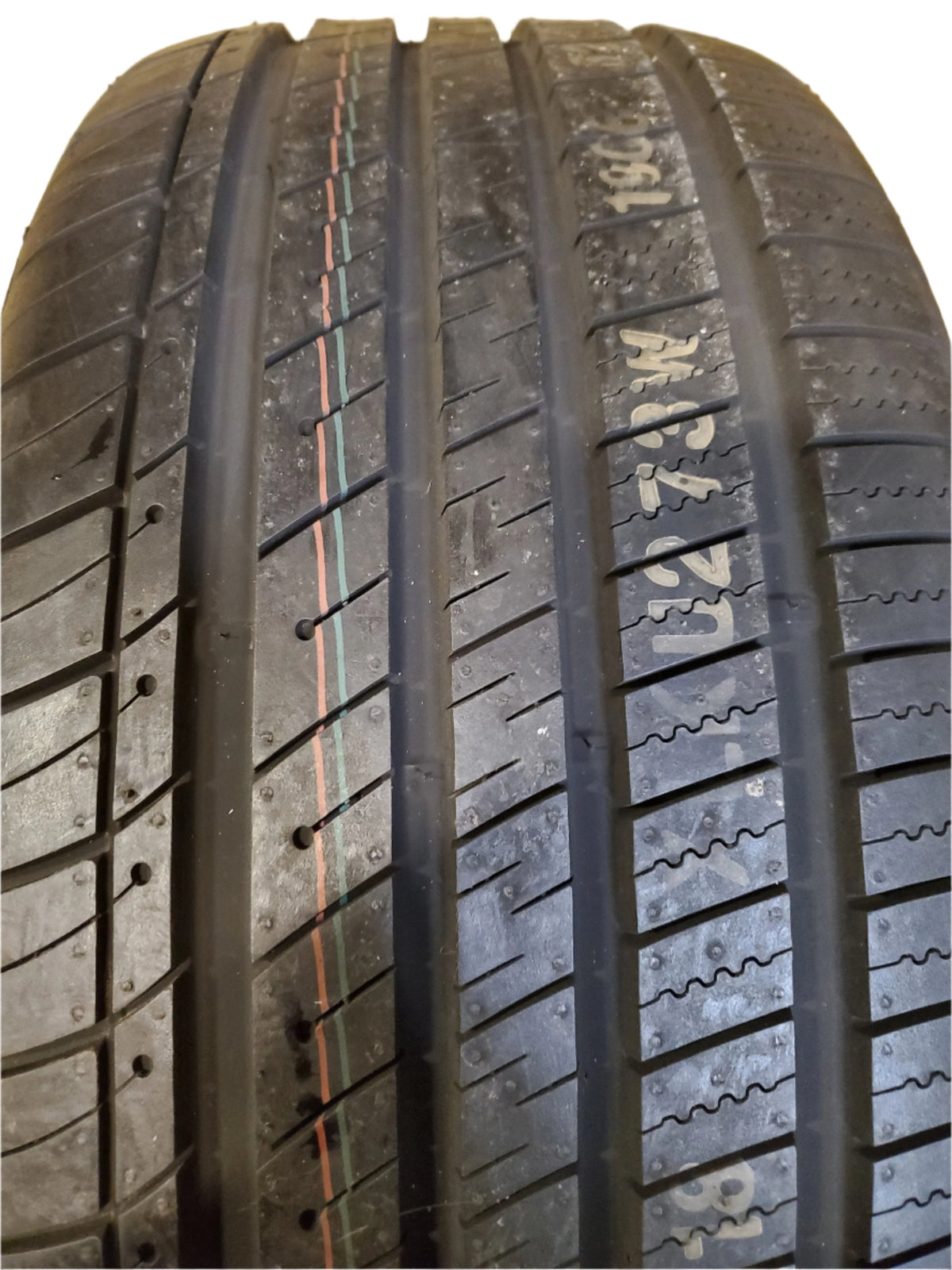 KUMHO ECSTA LX PLATINUM BSW P 245 50 18 104W XL ALL SEASON TIRE 2134253