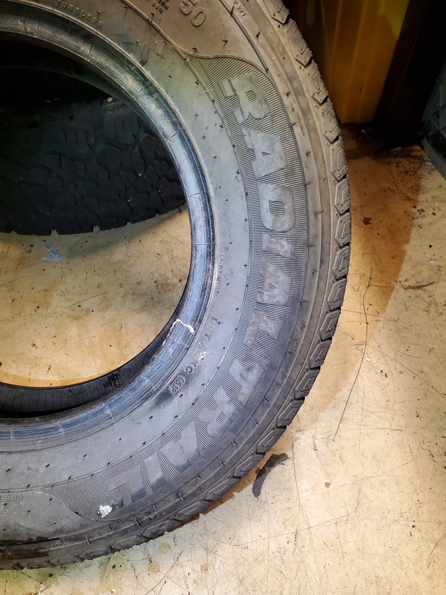 NOS CARLISLE RADIAL TRAIL BSW ST 205 75 14 TRAILER TIRE 6H04551